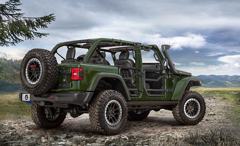 Jeep® Performance Parts Introduces Industry-first 2-inch Lift Kit for a Plug-in Hybrid Electric Vehicle