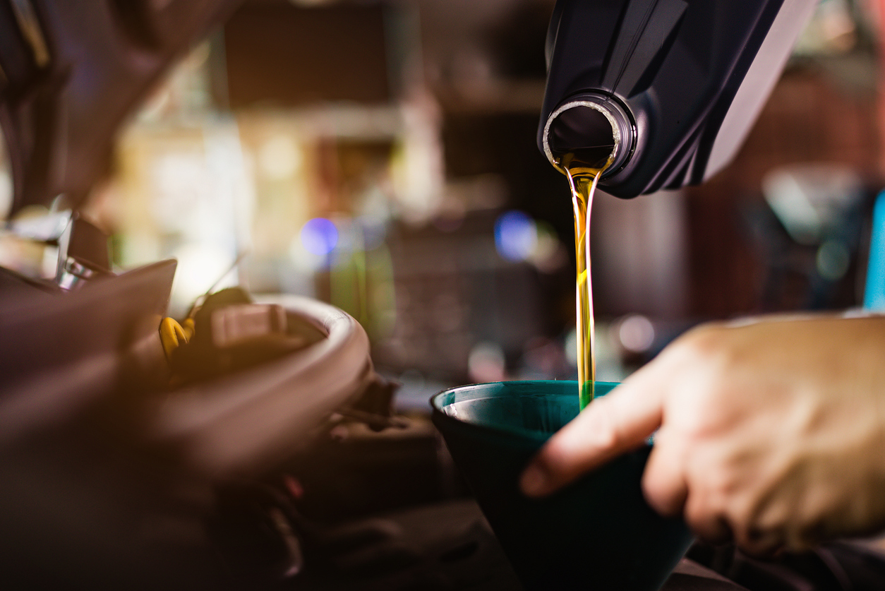 Does your car, truck or SUV need an oil change? If so, have it performed here at Savage L&B Chrysler Jeep Dodge RAM located in Robesonia, PA today!