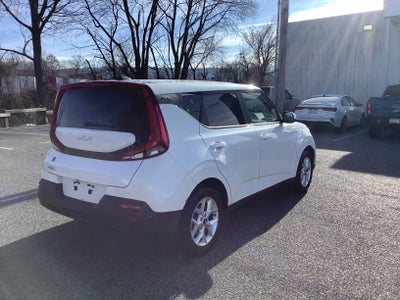 2022 Kia Soul LX