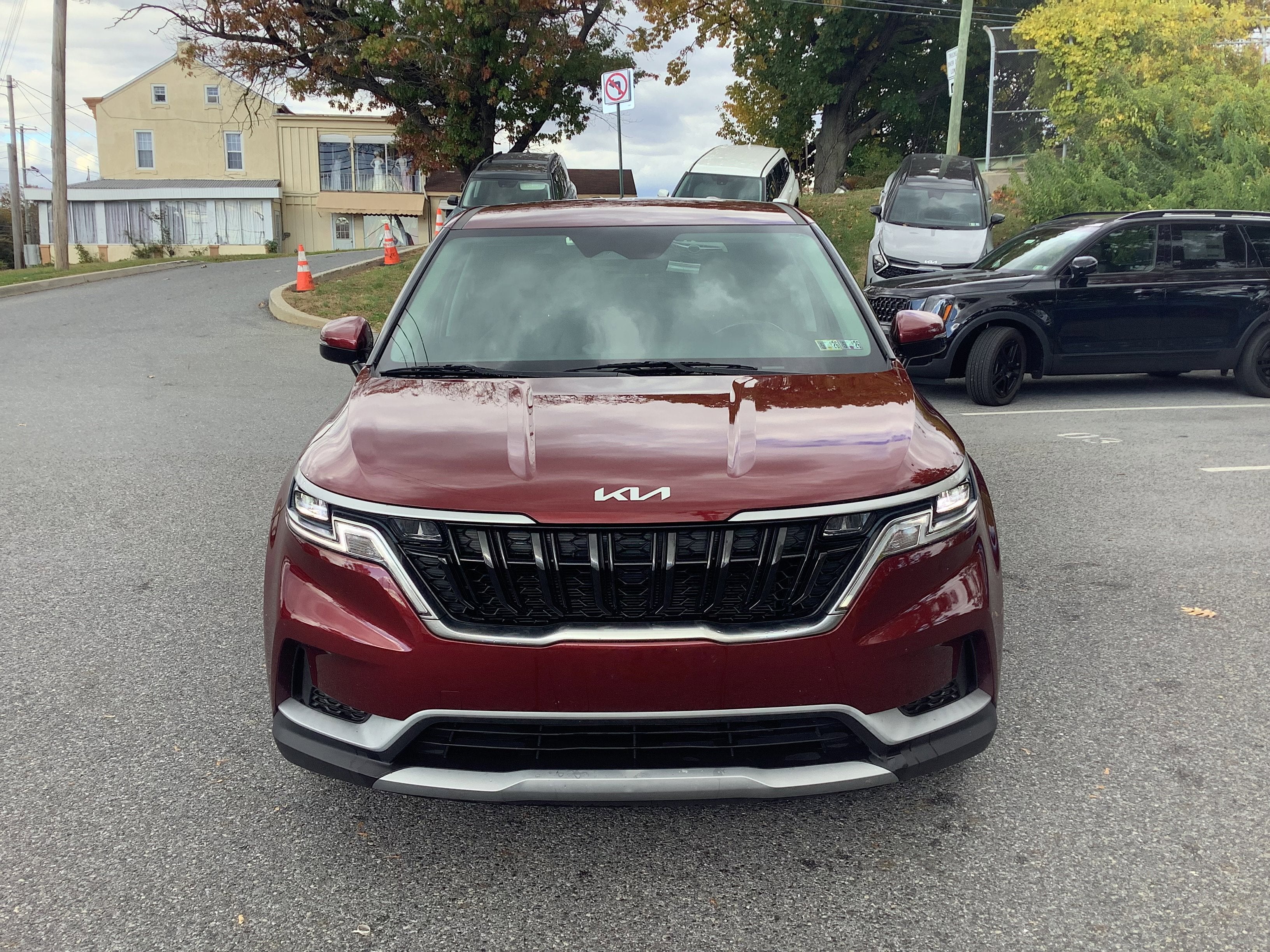2023 Kia Carnival LX