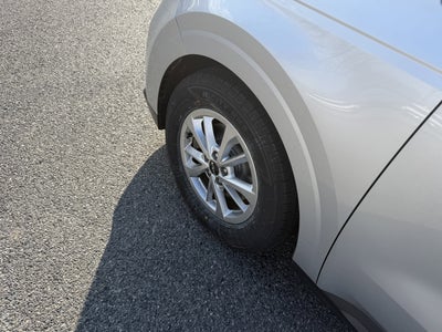 2023 Kia Carnival LX