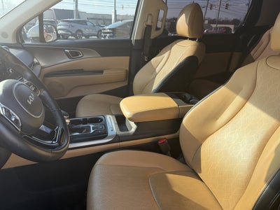 2023 Kia Carnival LX