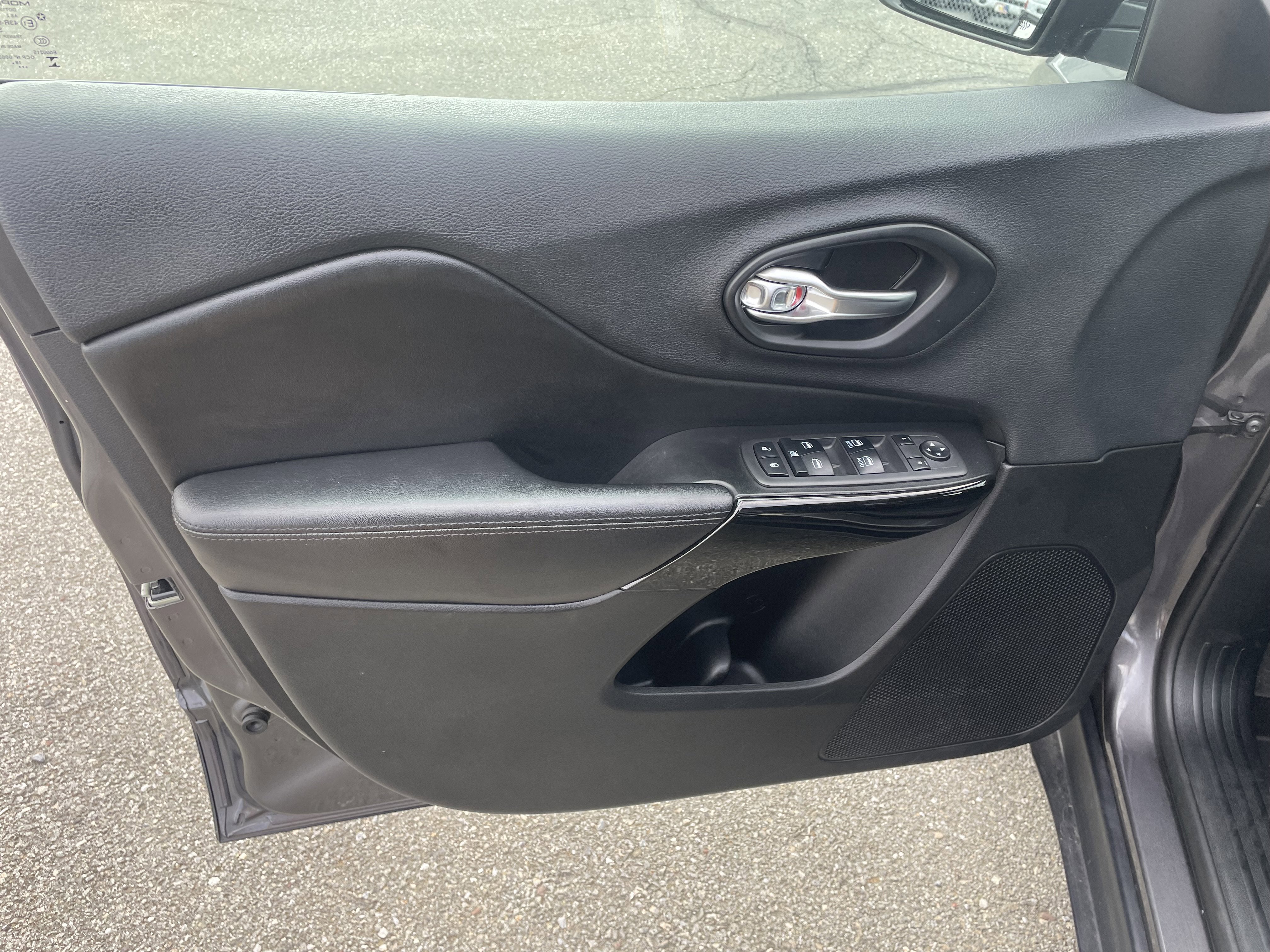 2019 Jeep Cherokee Altitude FWD