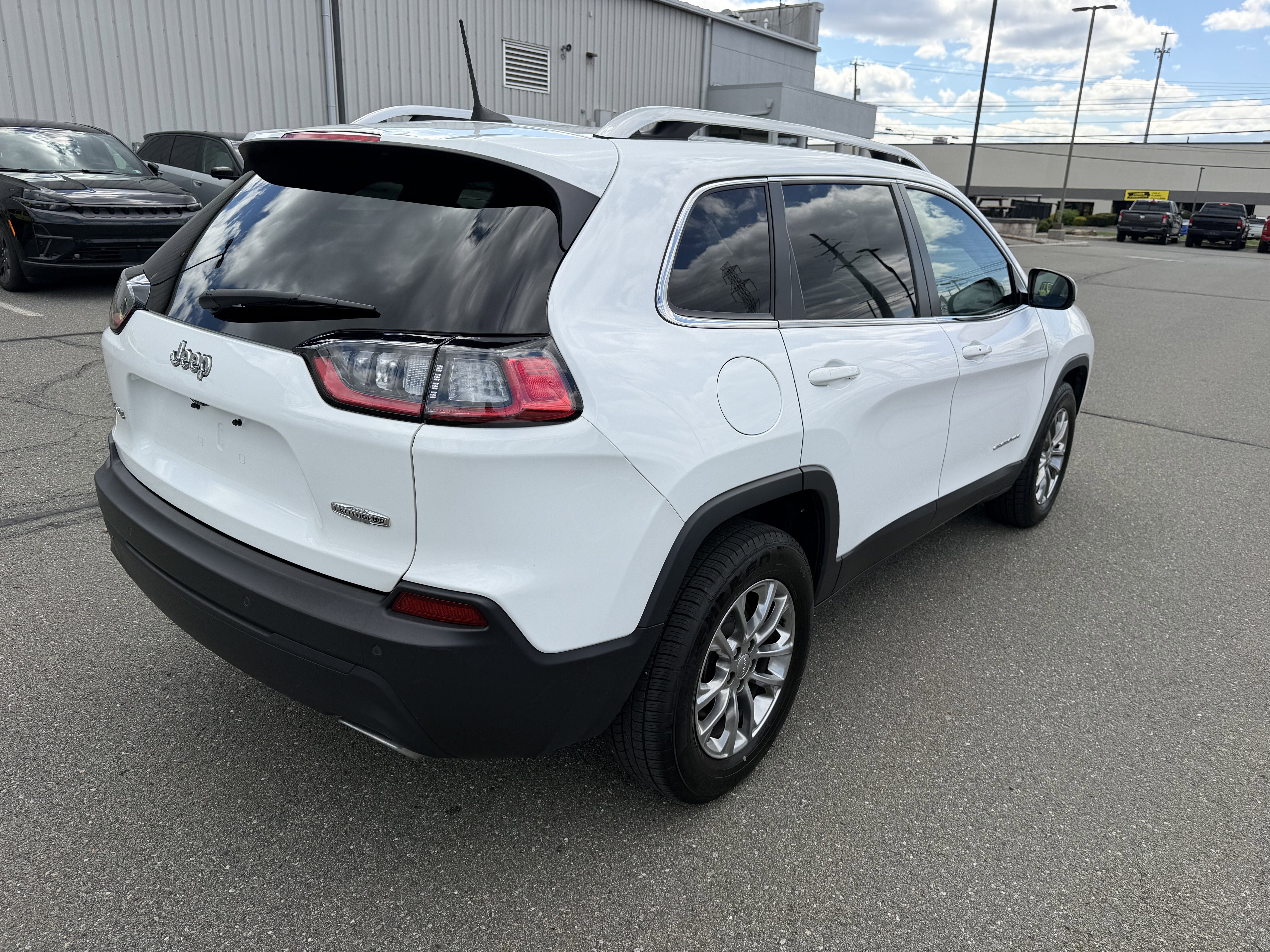 2021 Jeep Cherokee Latitude Lux