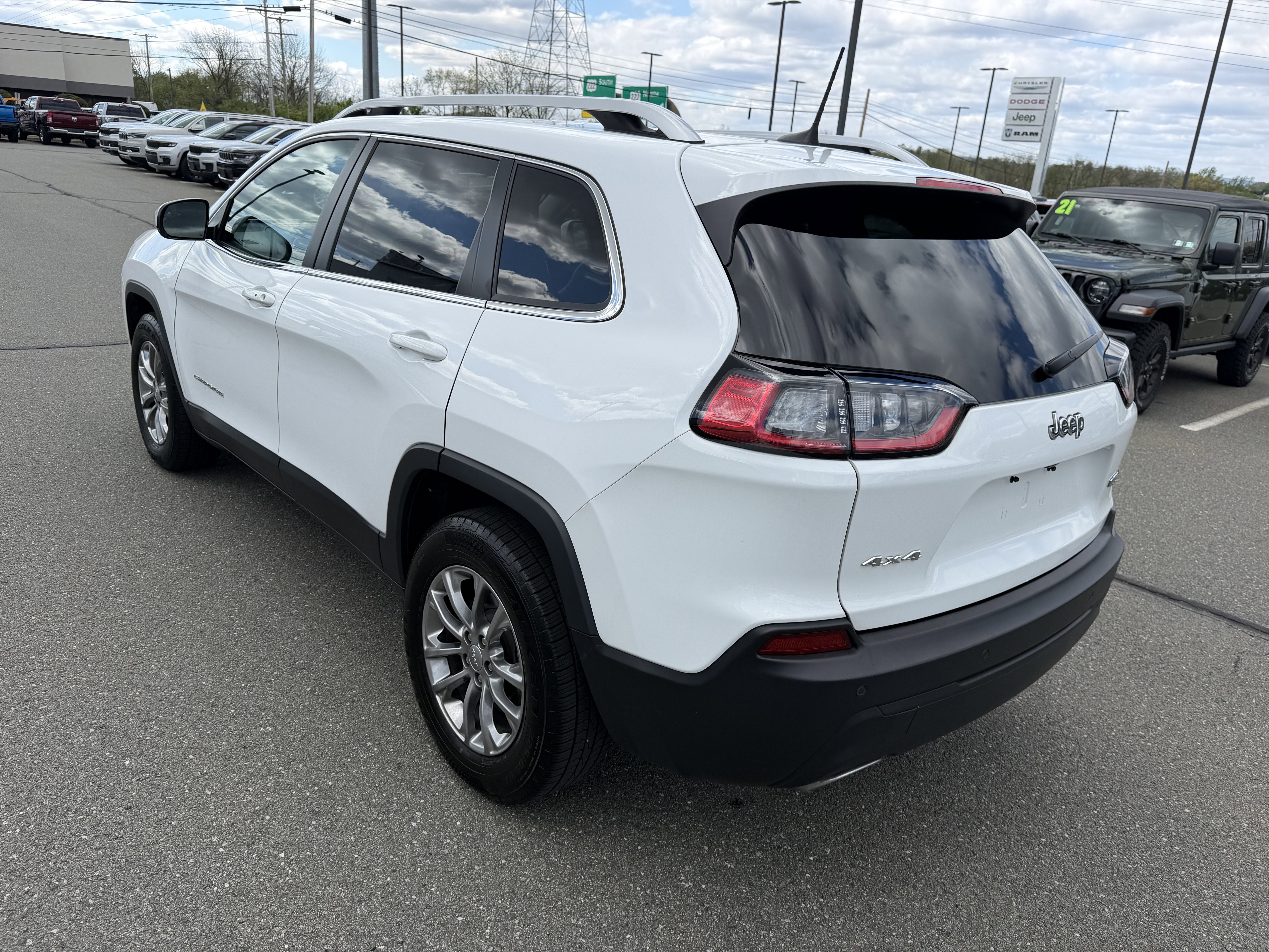 2021 Jeep Cherokee Latitude Lux