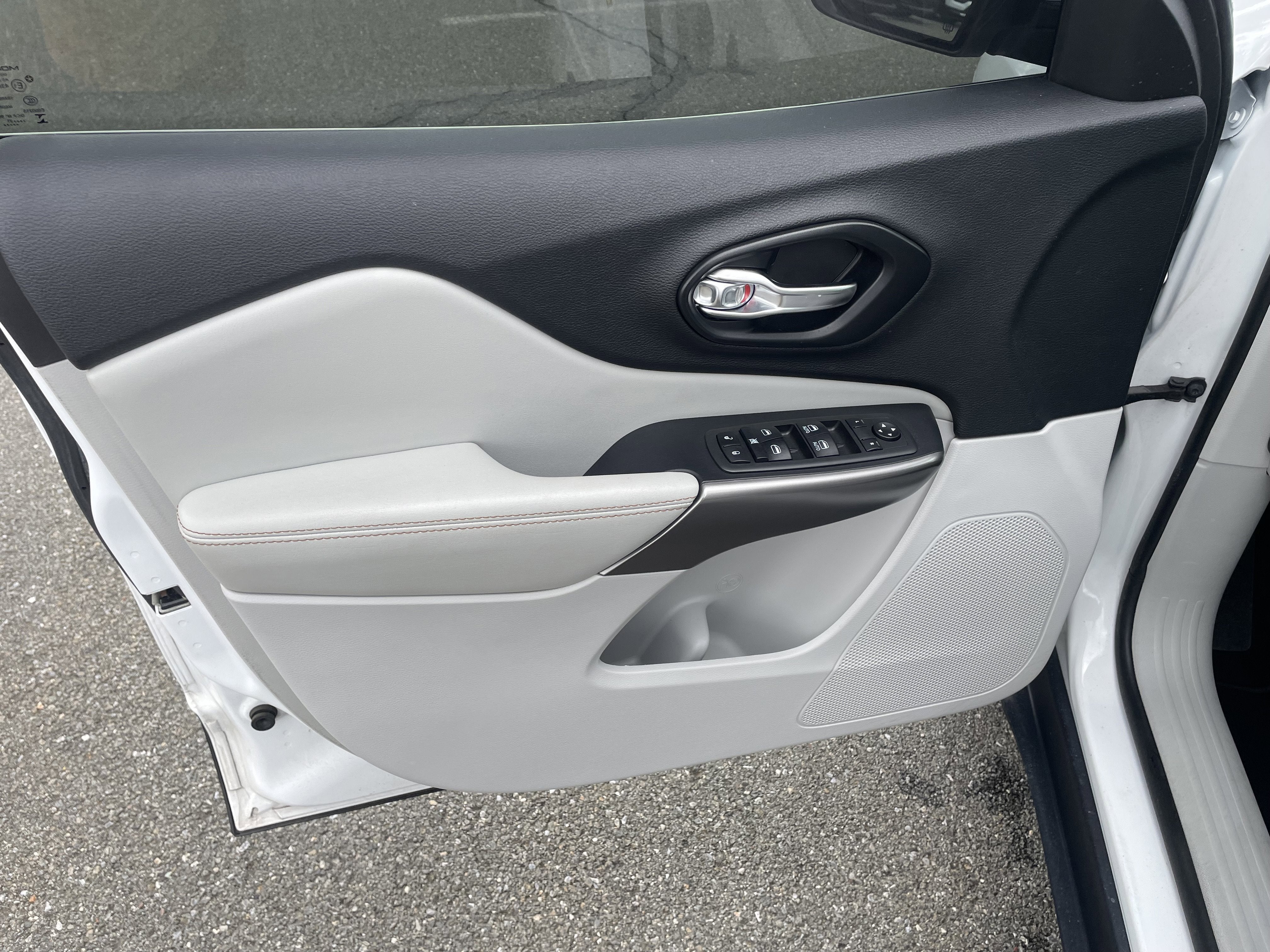 2021 Jeep Cherokee Latitude Lux 4X4