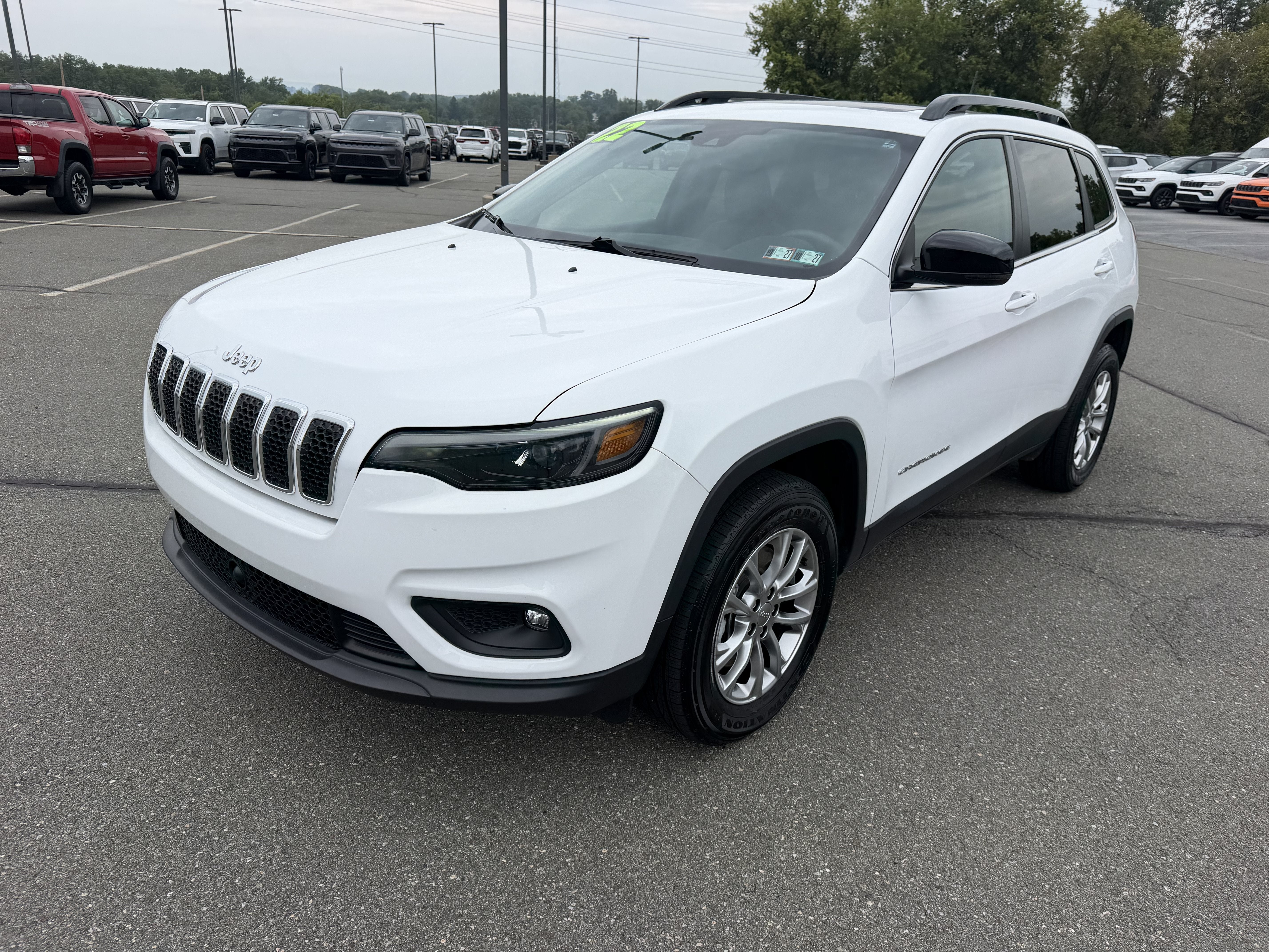 2022 Jeep Cherokee Latitude Lux