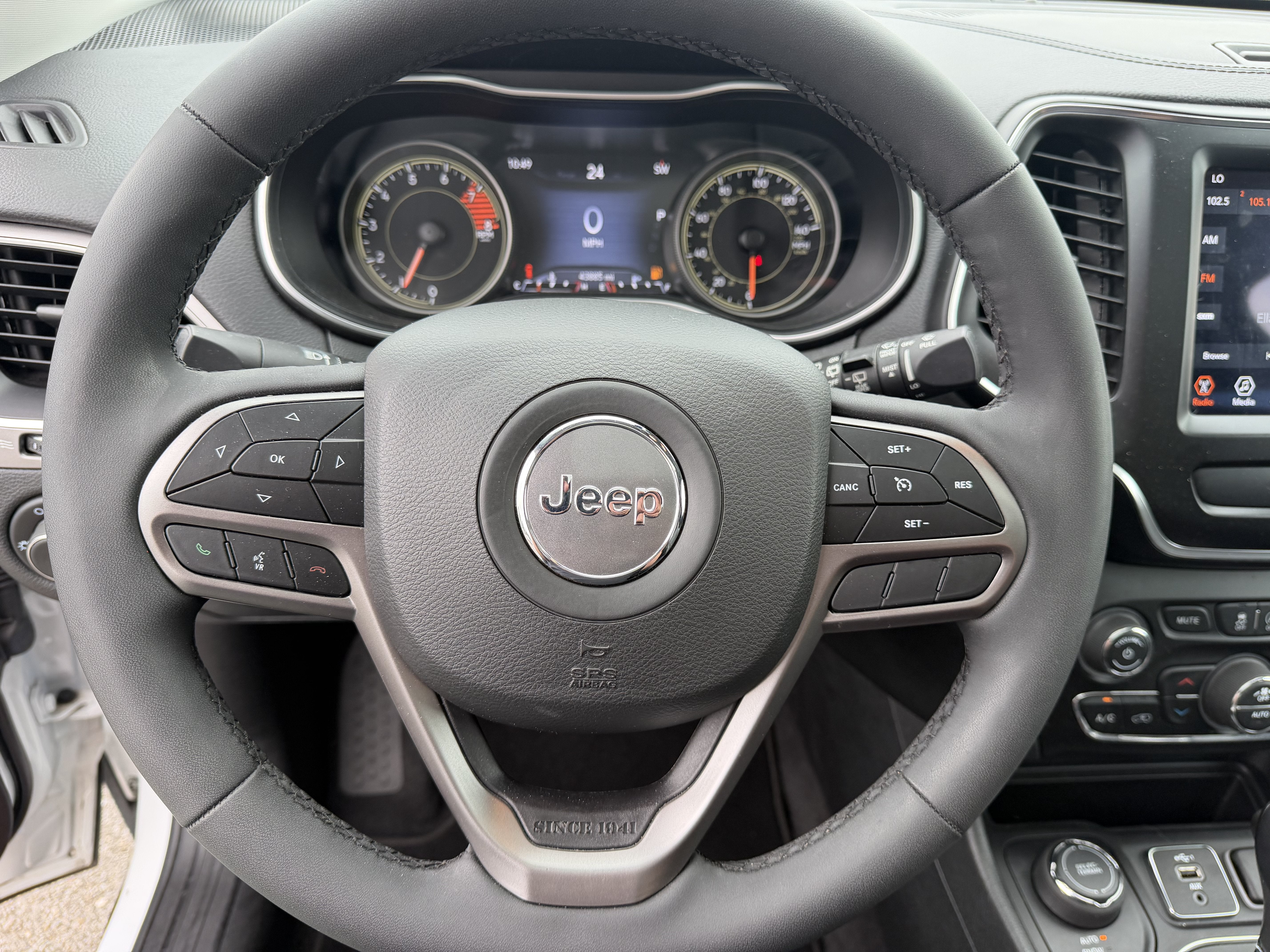 2022 Jeep Cherokee Latitude Lux
