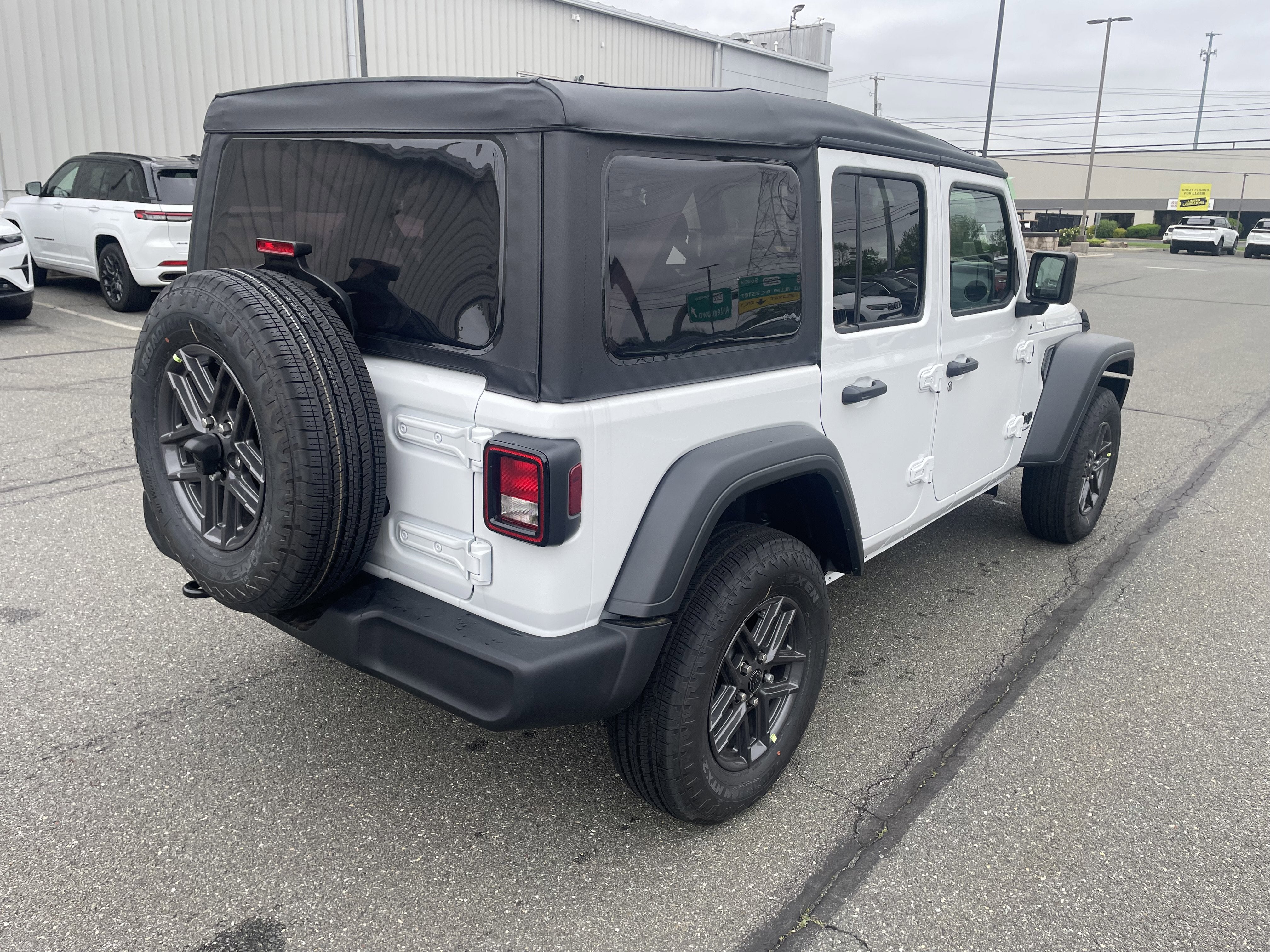 2025 Jeep Wrangler WRANGLER 4-DOOR SPORT S