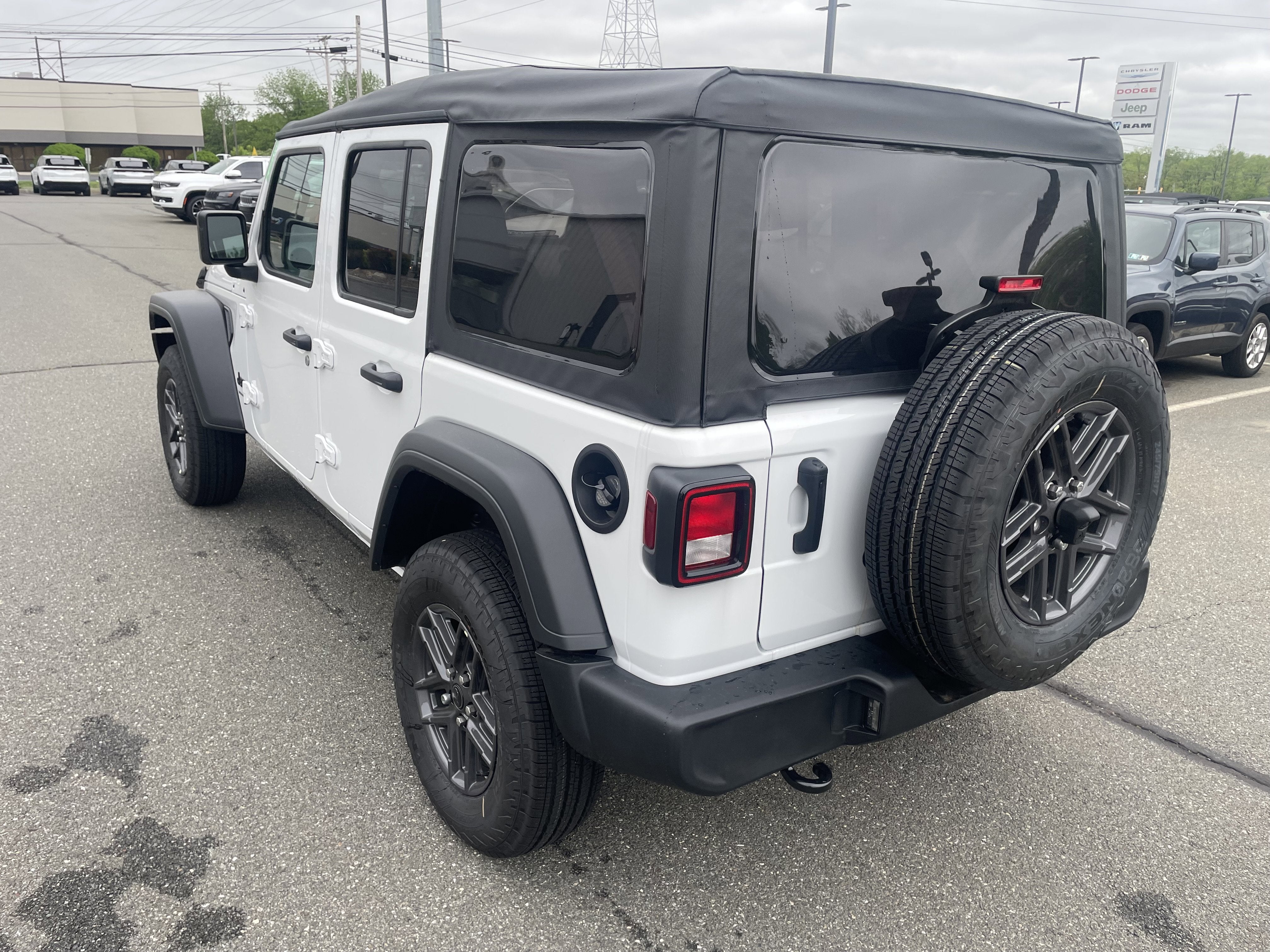 2025 Jeep Wrangler WRANGLER 4-DOOR SPORT S