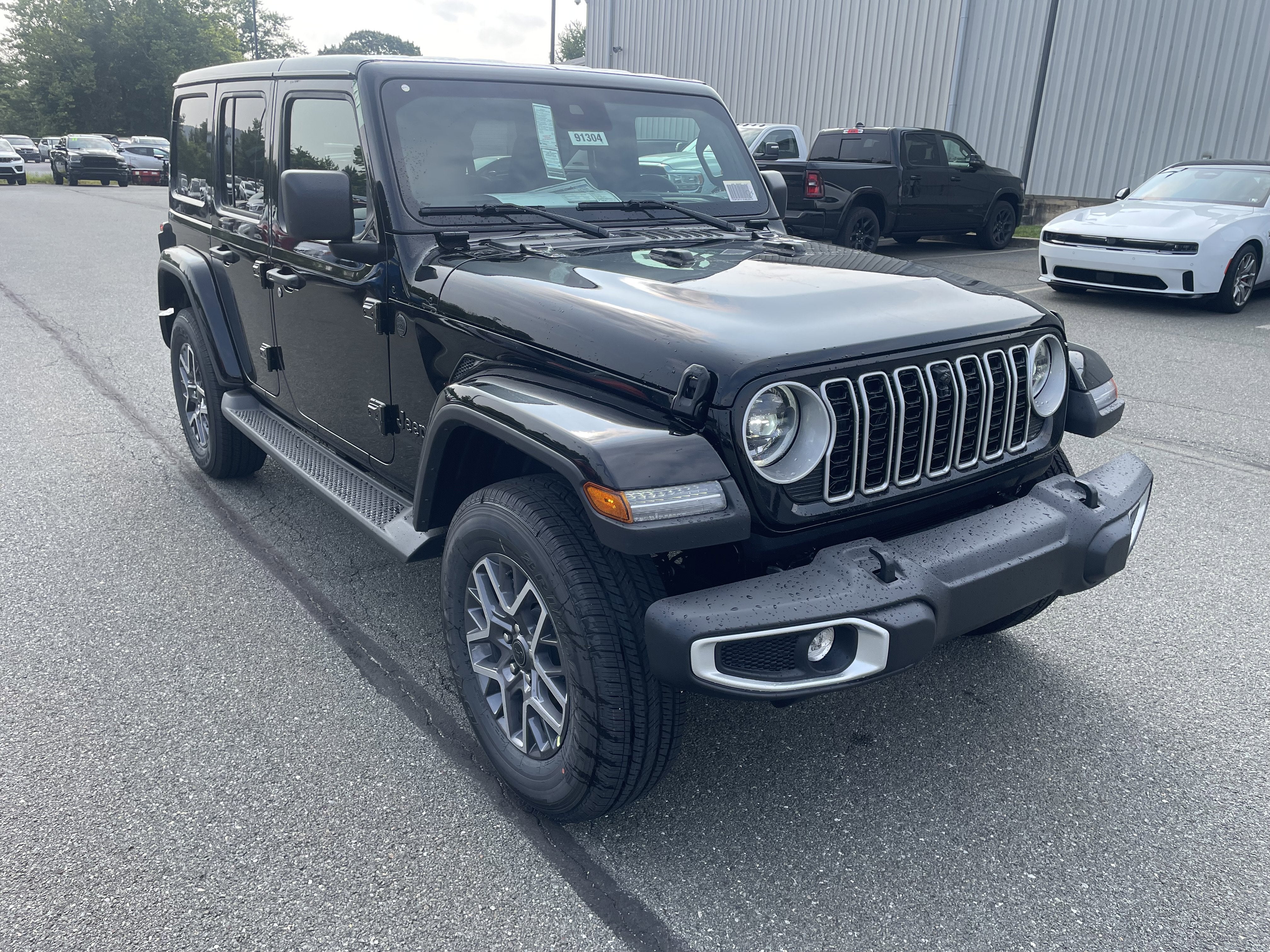 2025 Jeep Wrangler WRANGLER 4-DOOR SAHARA