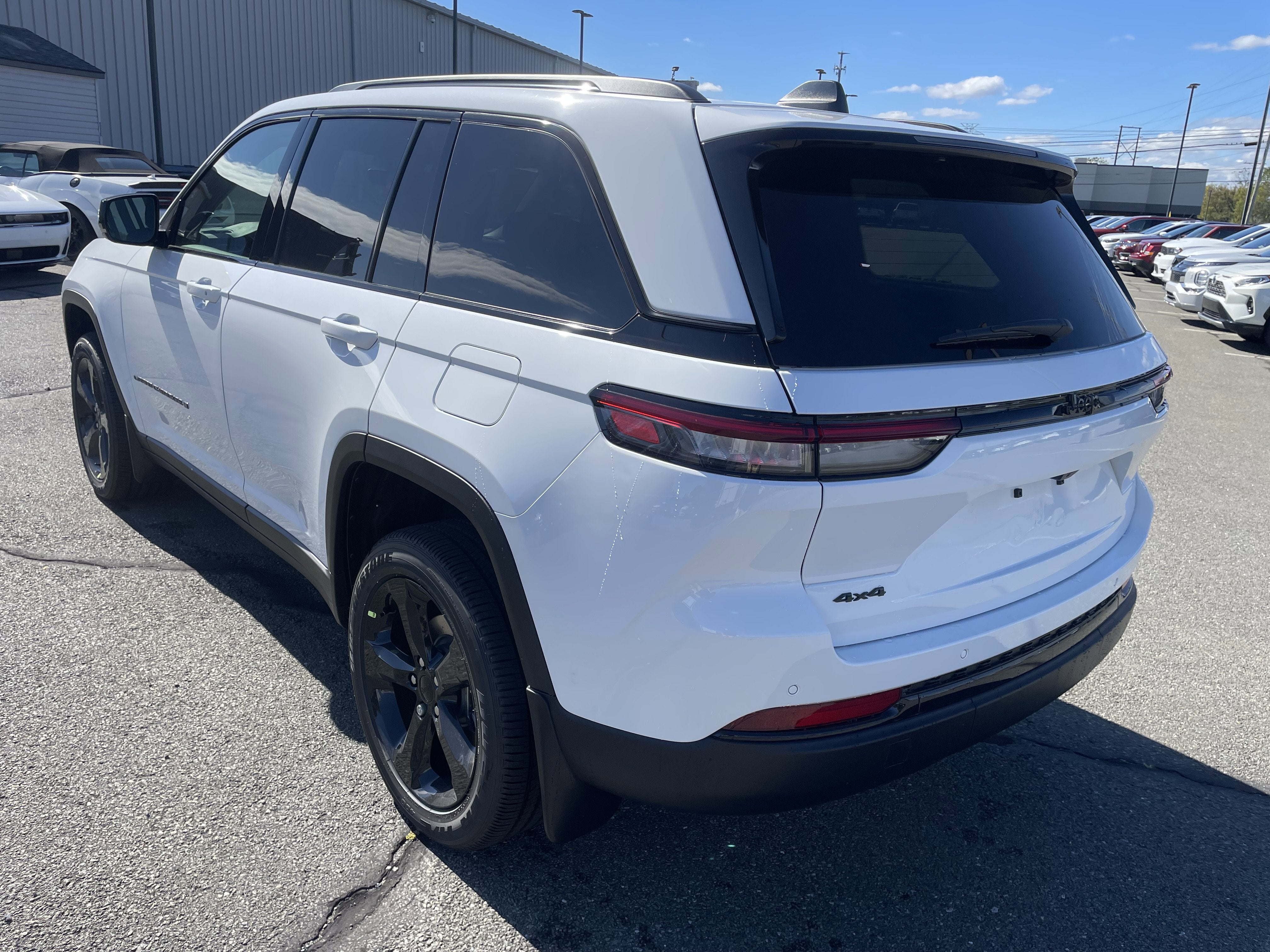 2025 Jeep Grand Cherokee GRAND CHEROKEE ALTITUDE X 4X4