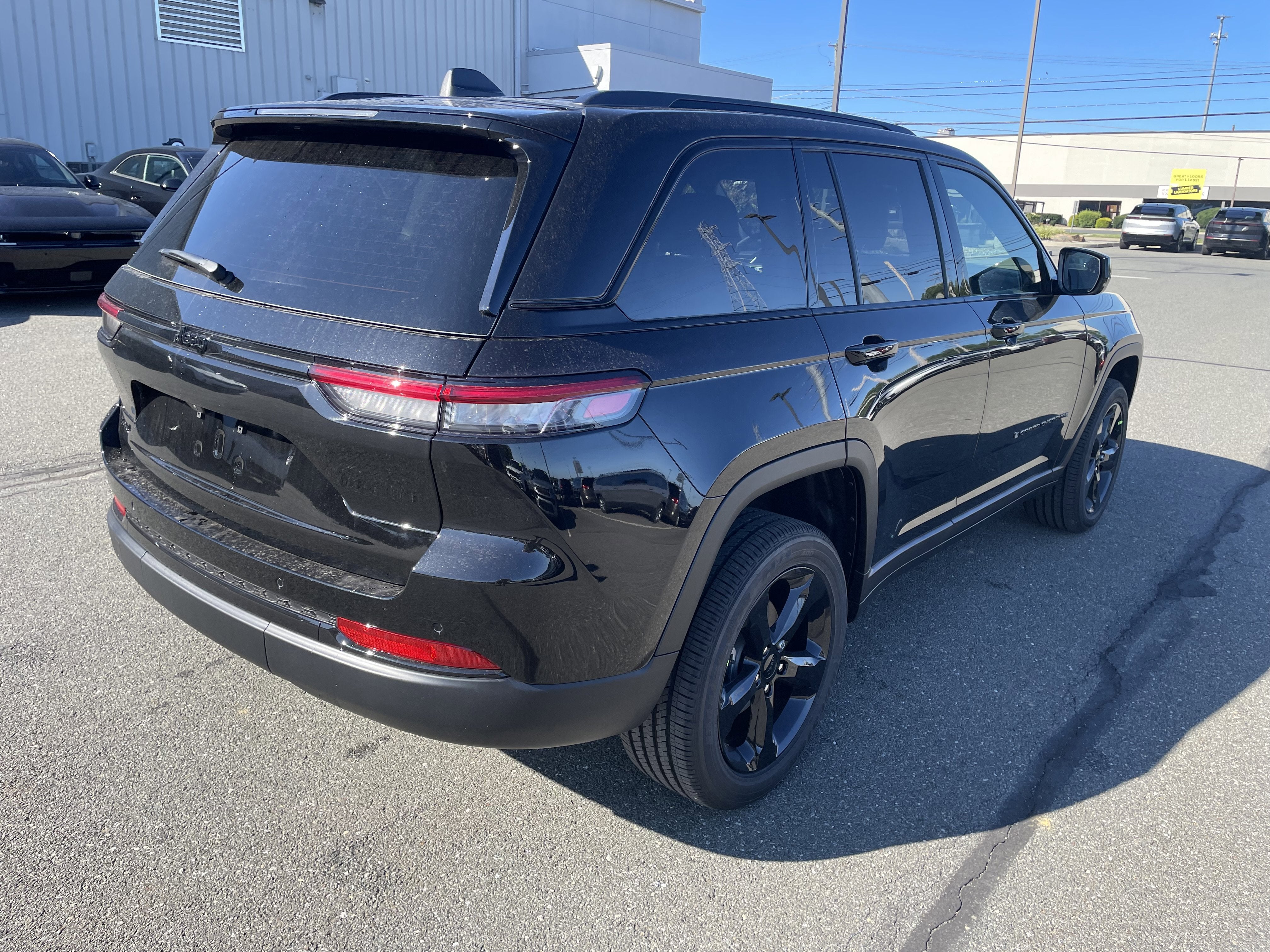 2025 Jeep Grand Cherokee GRAND CHEROKEE ALTITUDE X 4X4