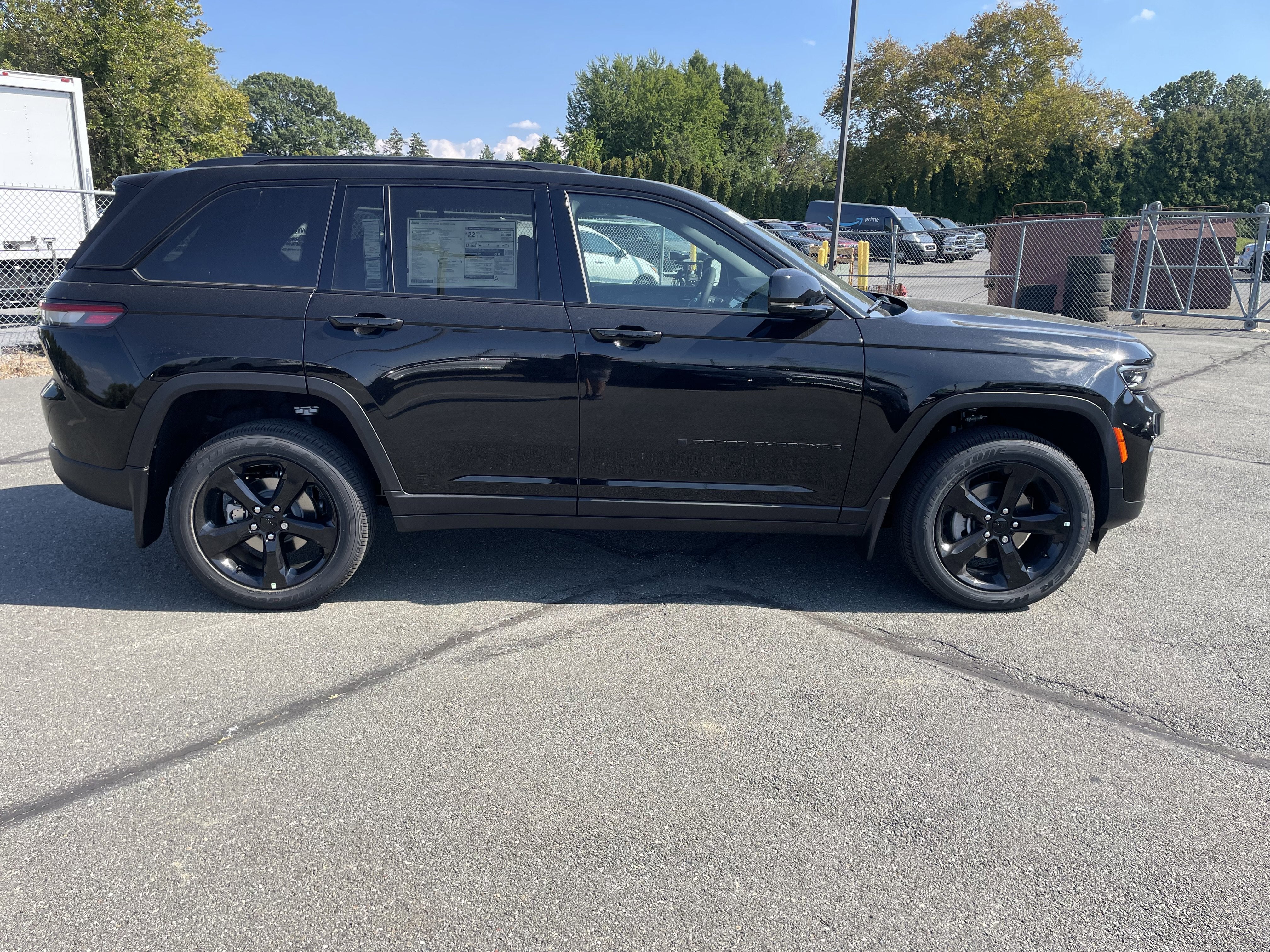 2025 Jeep Grand Cherokee GRAND CHEROKEE ALTITUDE X 4X4