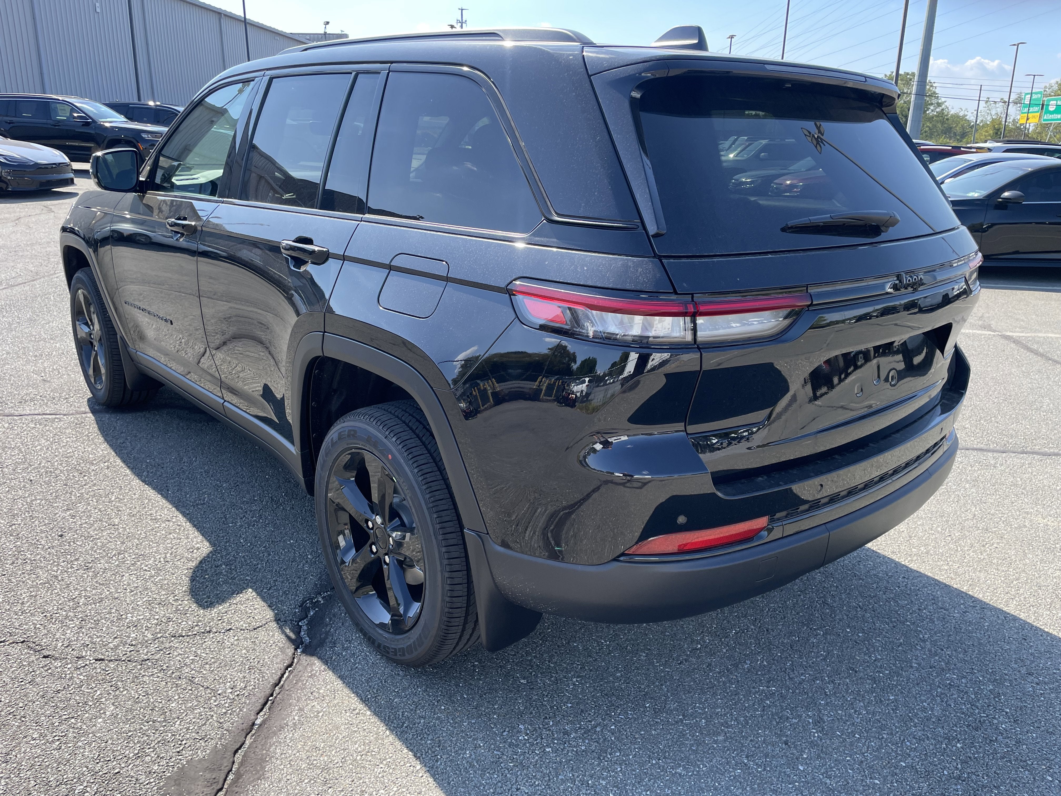 2025 Jeep Grand Cherokee GRAND CHEROKEE ALTITUDE X 4X4