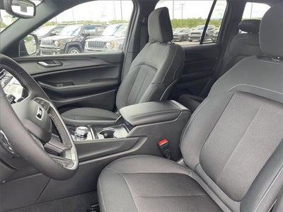 2024 Jeep Grand Cherokee Laredo X 4x4