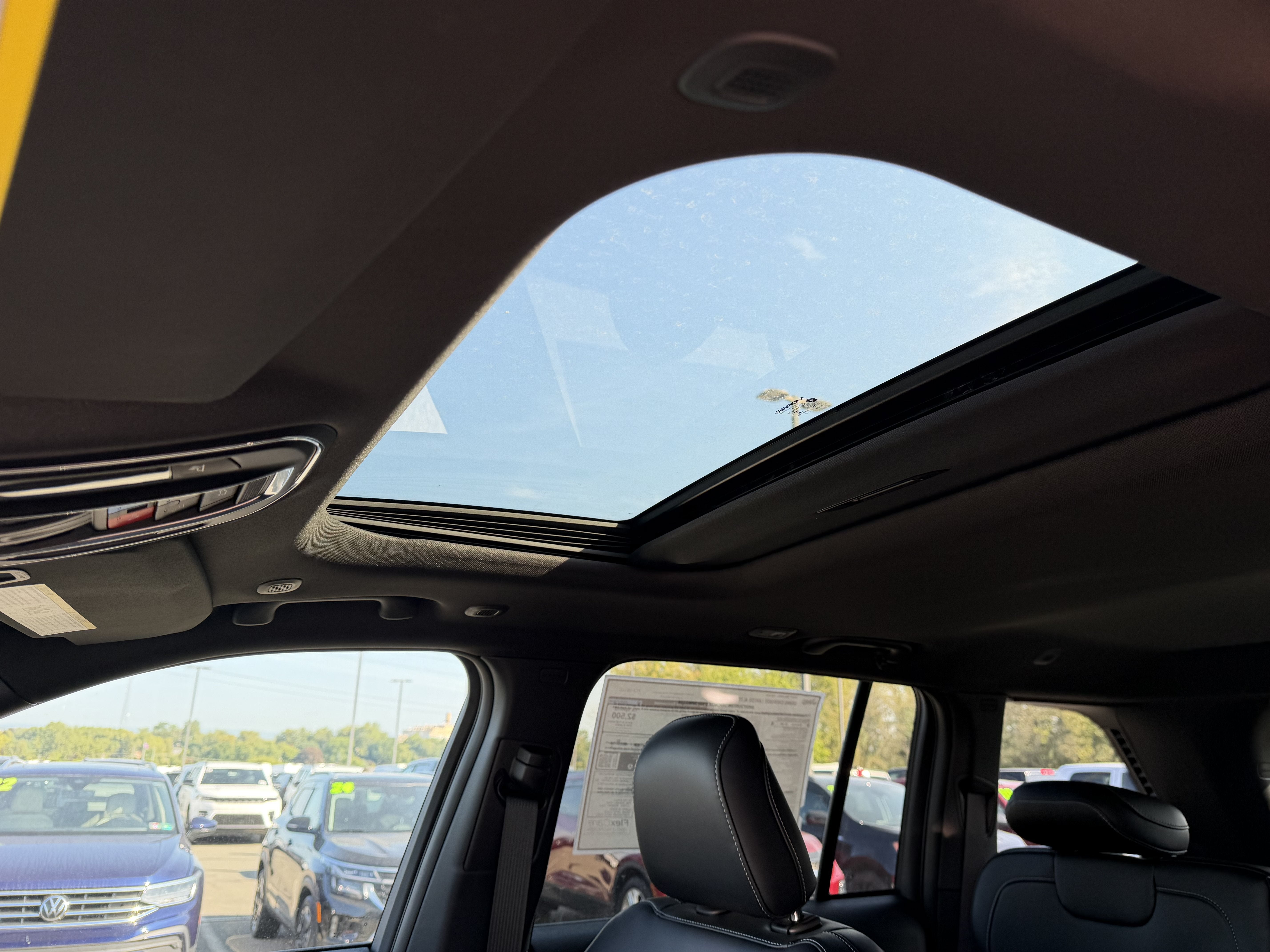 2027 Jeep Grand Cherokee GRAND CHEROKEE LAREDO ALTITUDE 4X4