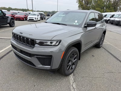 2027 Jeep Grand Cherokee GRAND CHEROKEE LAREDO ALTITUDE 4X4