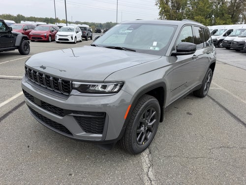 2027 Jeep Grand Cherokee GRAND CHEROKEE LAREDO ALTITUDE 4X4
