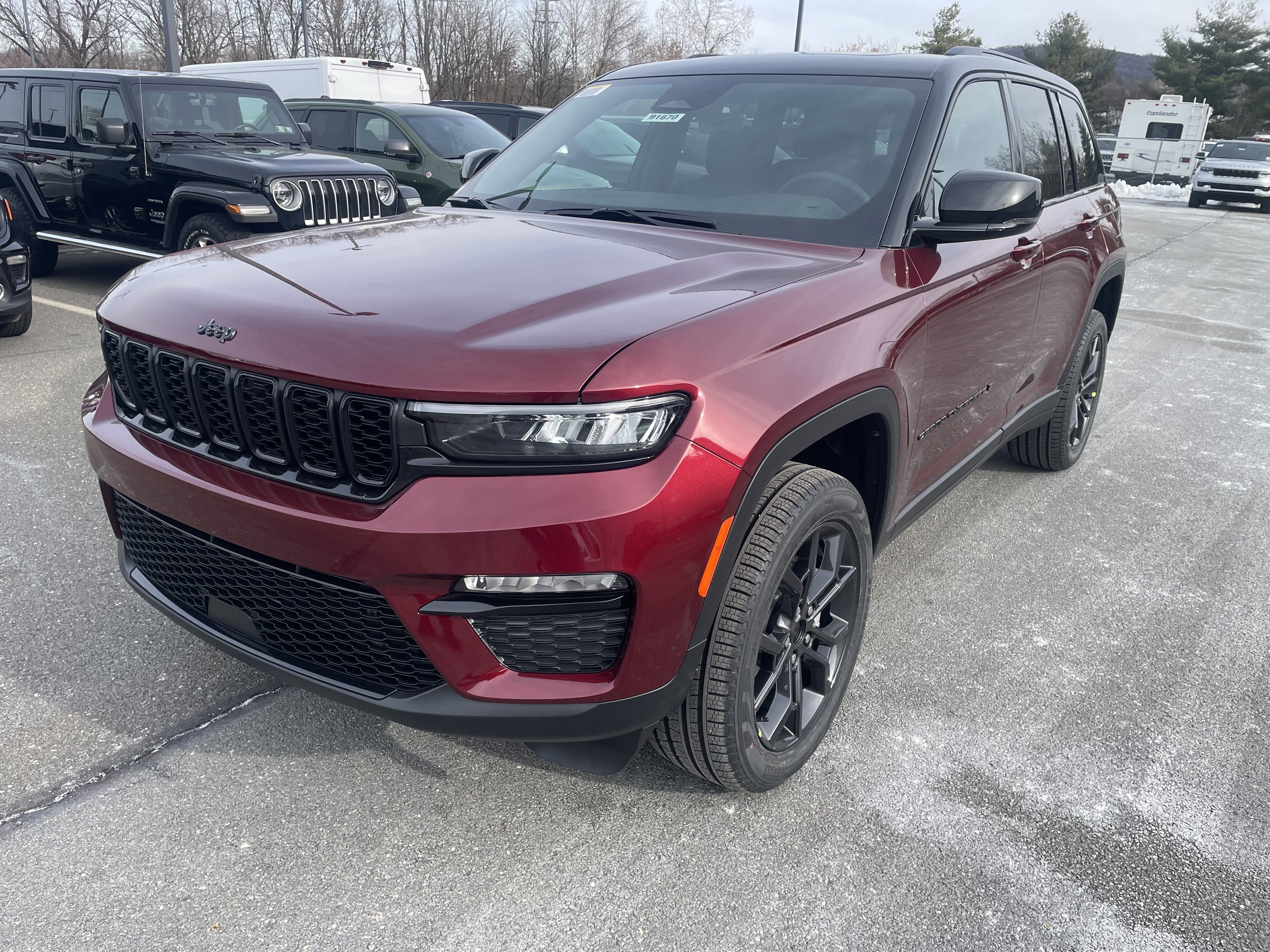 2025 Jeep Grand Cherokee GRAND CHEROKEE LIMITED 4X4