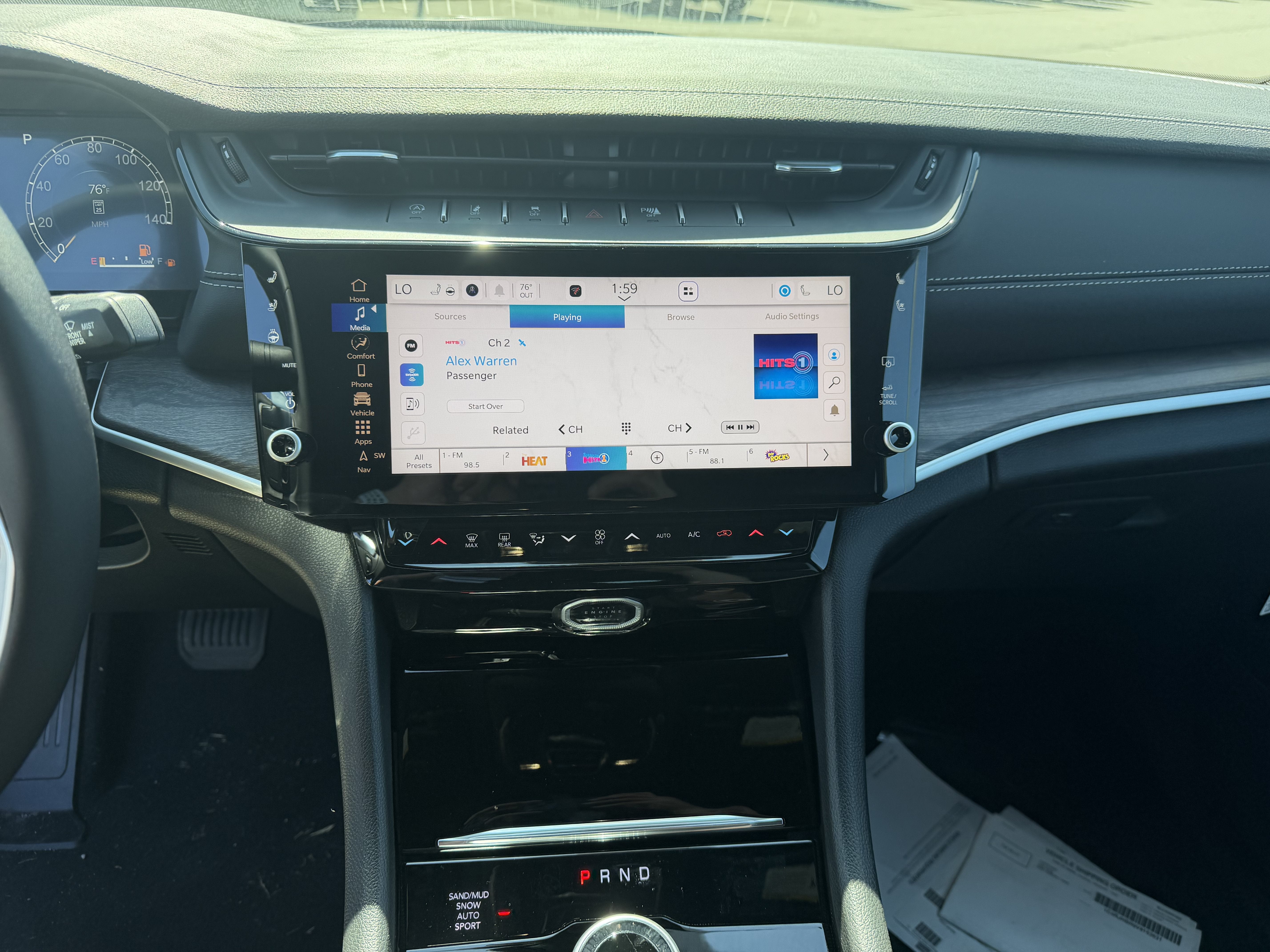 2027 Jeep Grand Cherokee GRAND CHEROKEE LIMITED RESERVE 4X4
