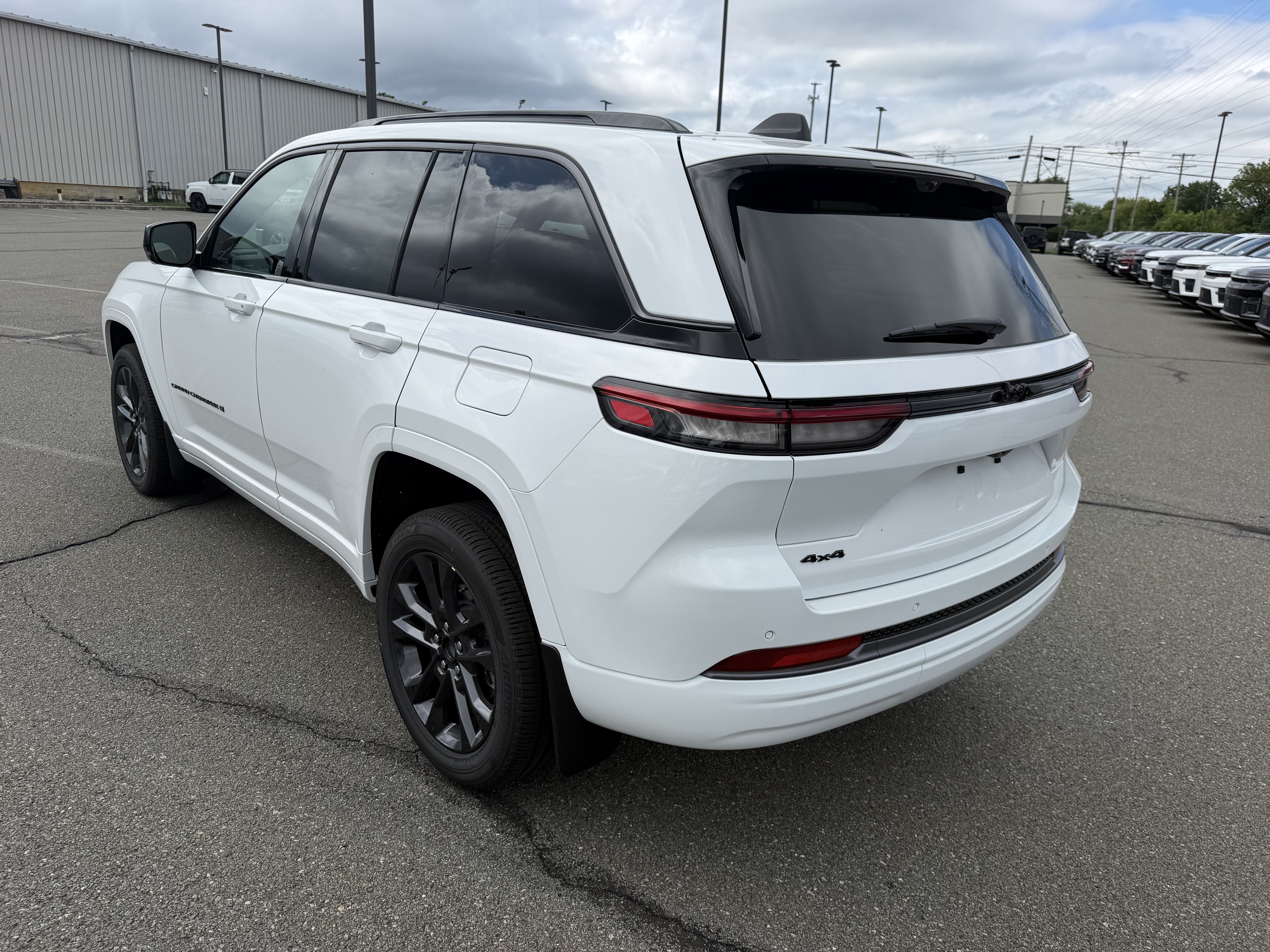 2026 Jeep Grand Cherokee GRAND CHEROKEE LIMITED RESERVE 4X4