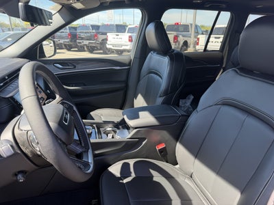 2027 Jeep Grand Cherokee GRAND CHEROKEE LIMITED RESERVE 4X4