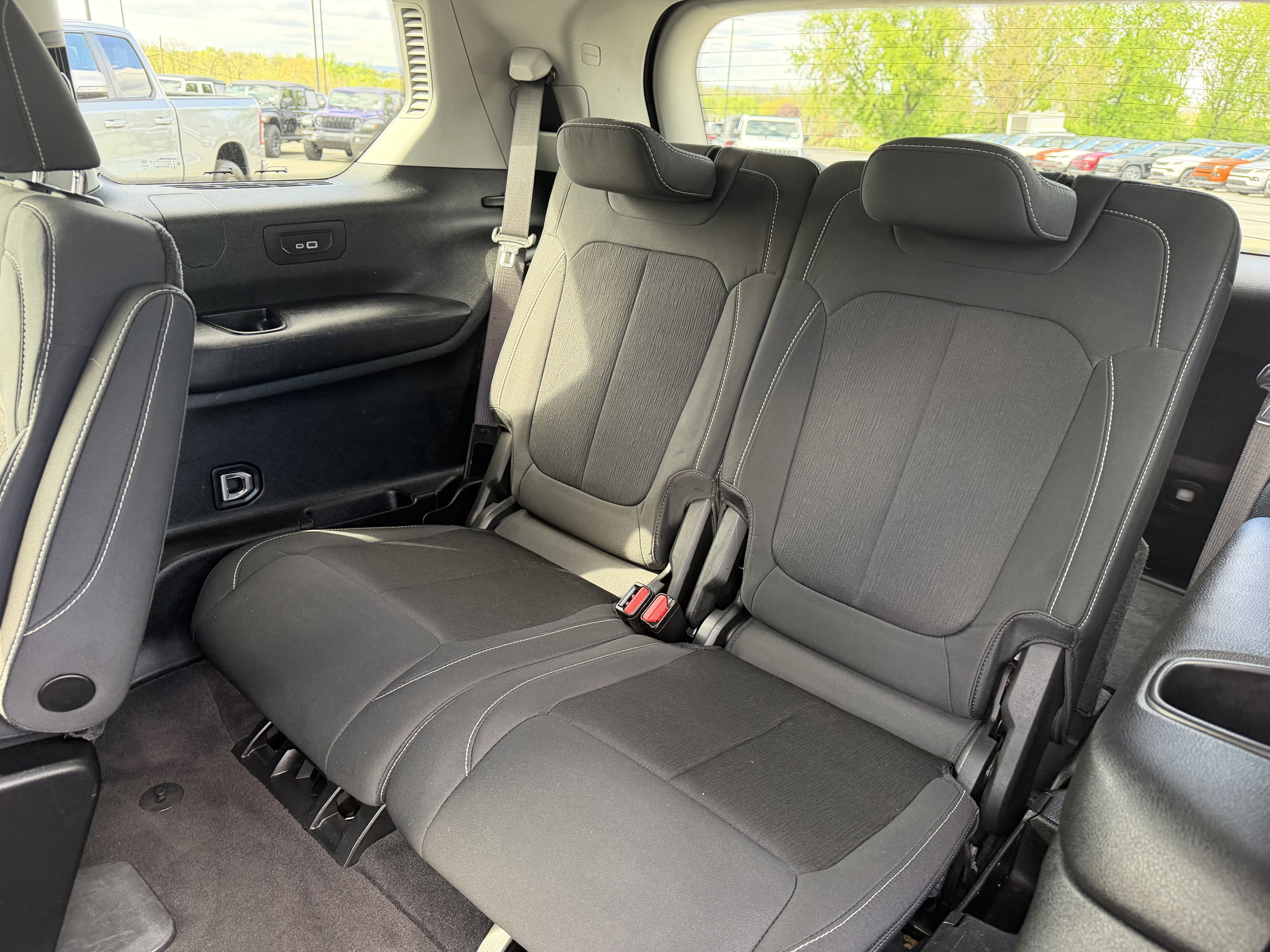 2021 Jeep Grand Cherokee L Laredo