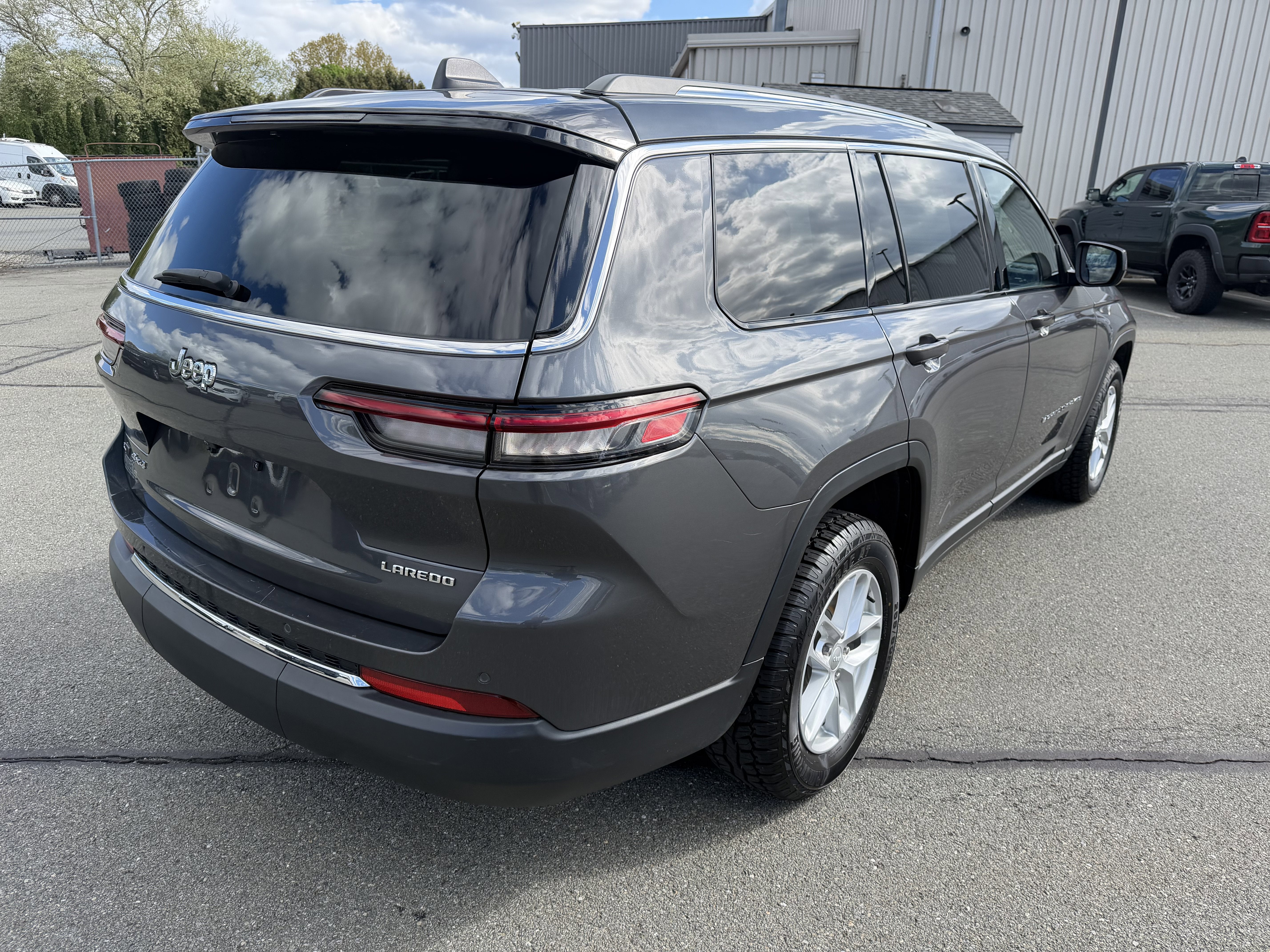 2021 Jeep Grand Cherokee L Laredo