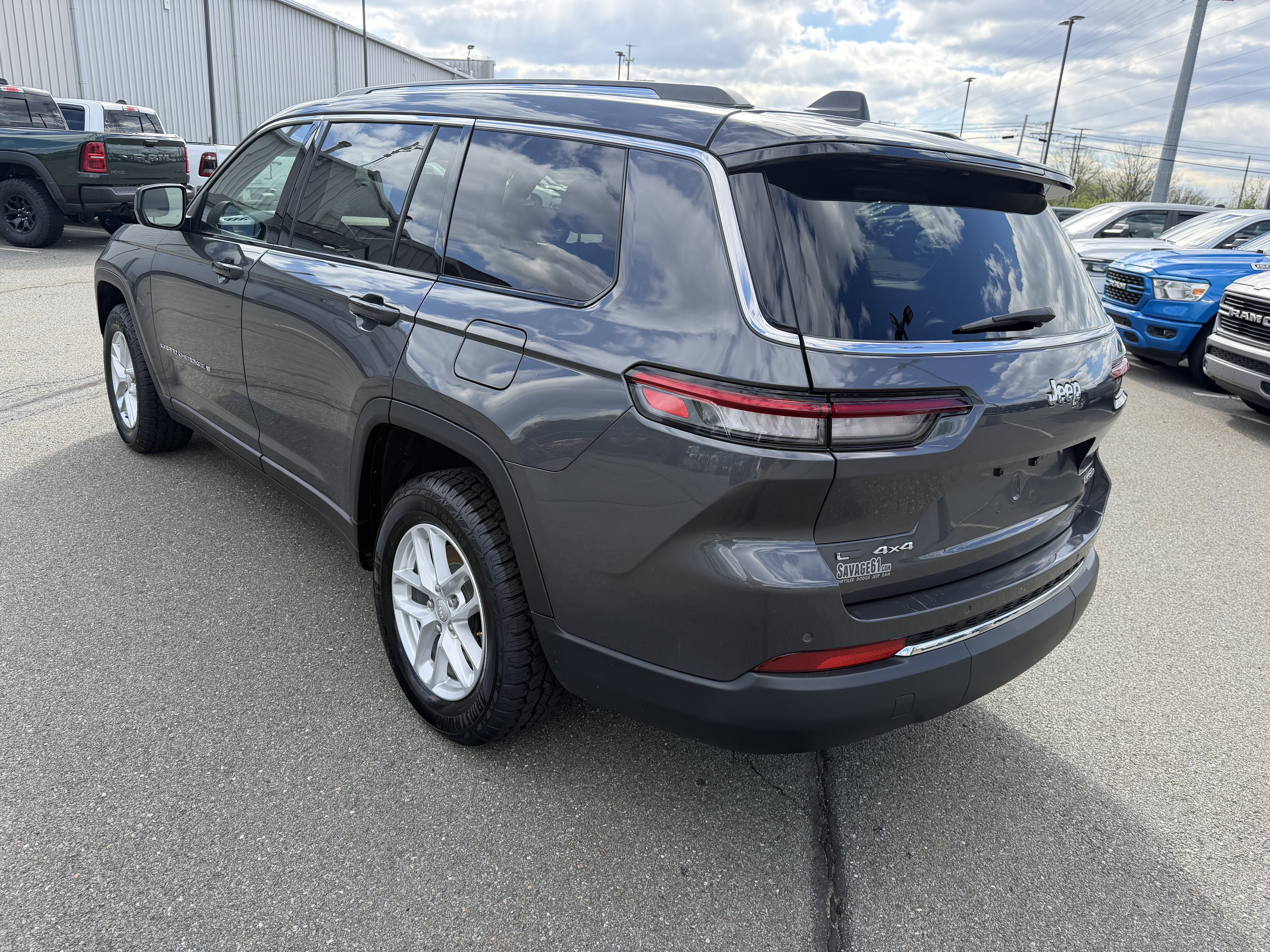 2021 Jeep Grand Cherokee L Laredo