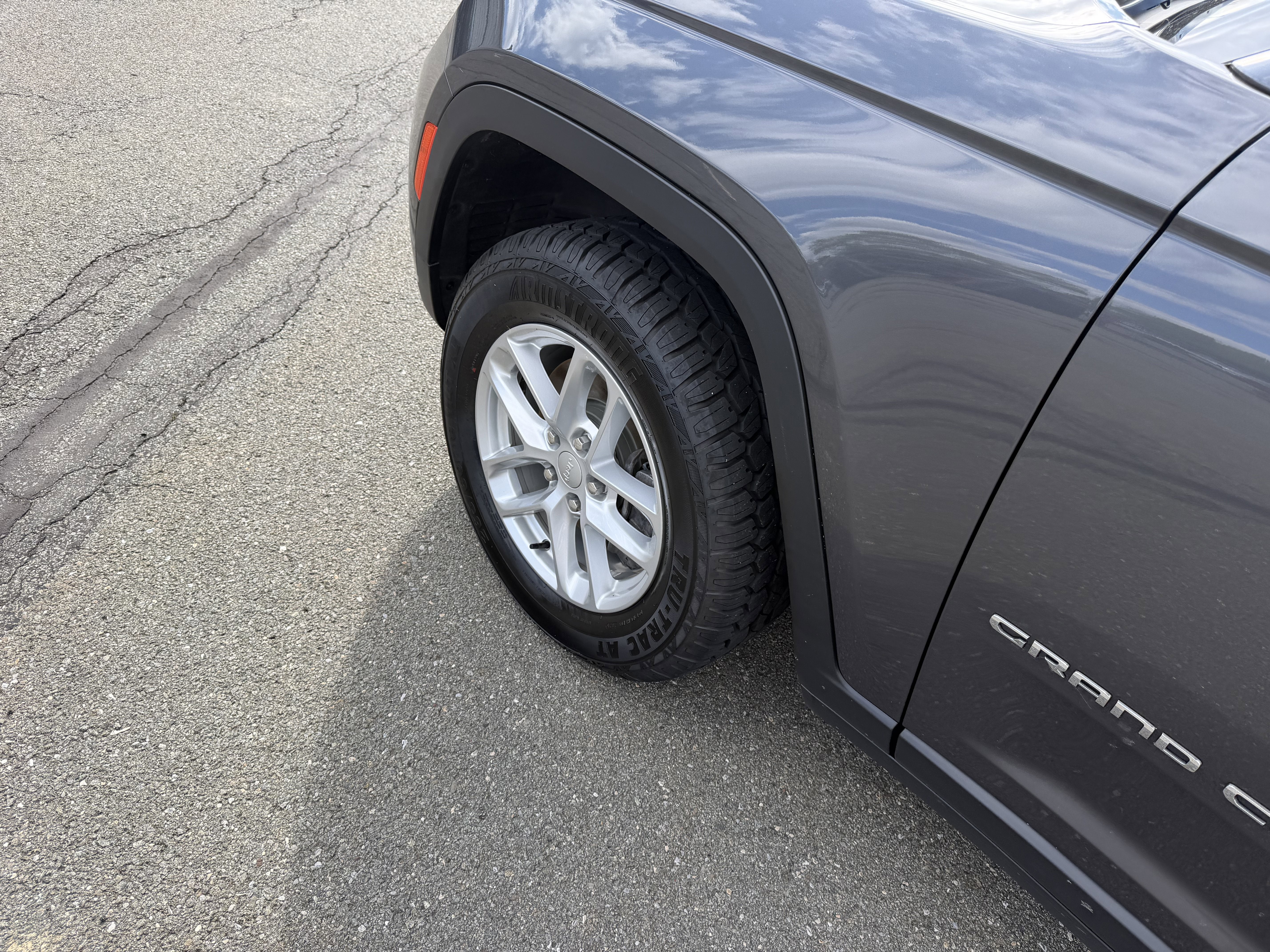 2021 Jeep Grand Cherokee L Laredo