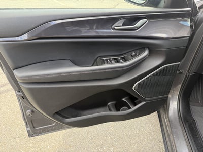 2021 Jeep Grand Cherokee L Laredo