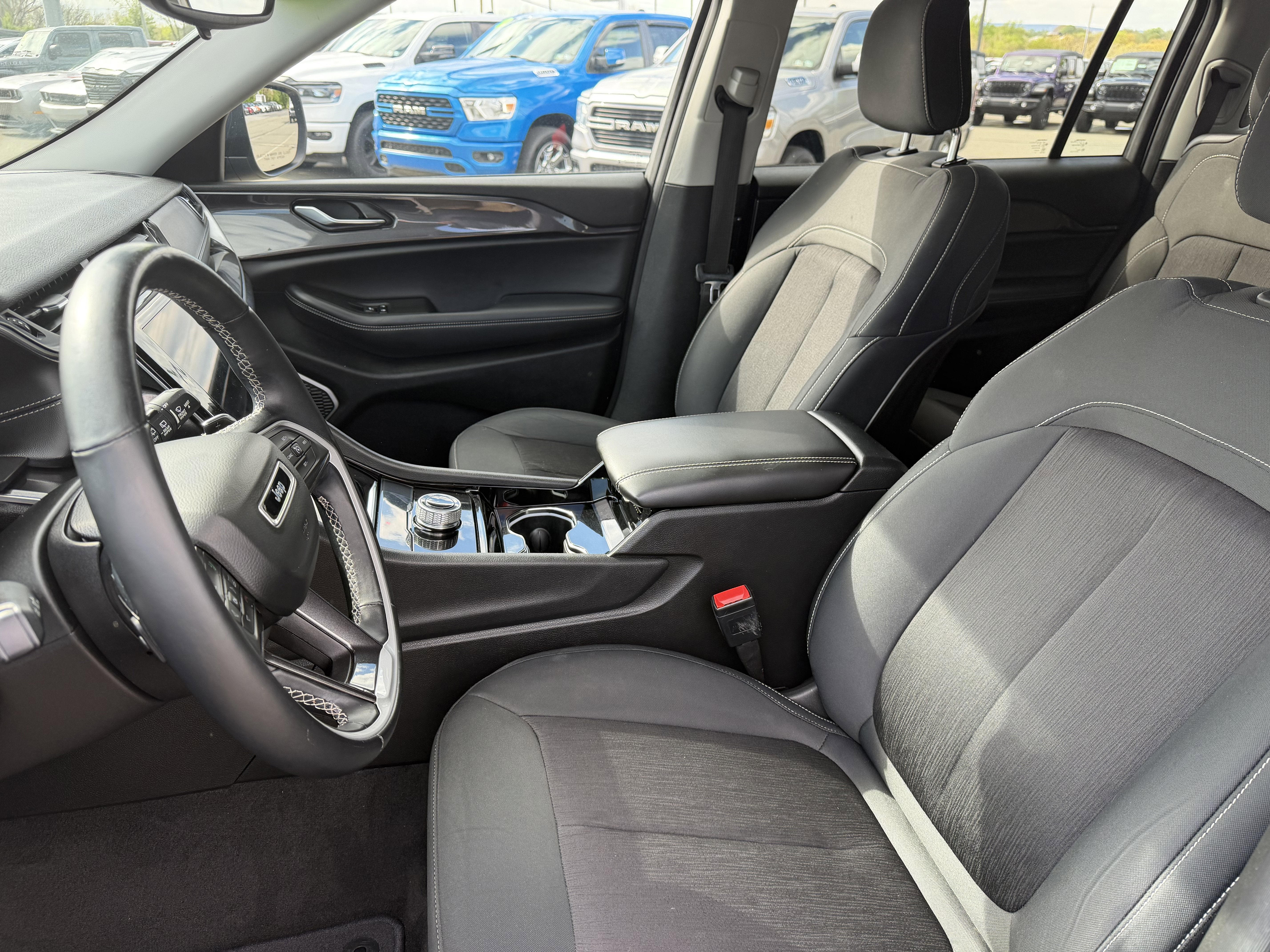 2021 Jeep Grand Cherokee L Laredo