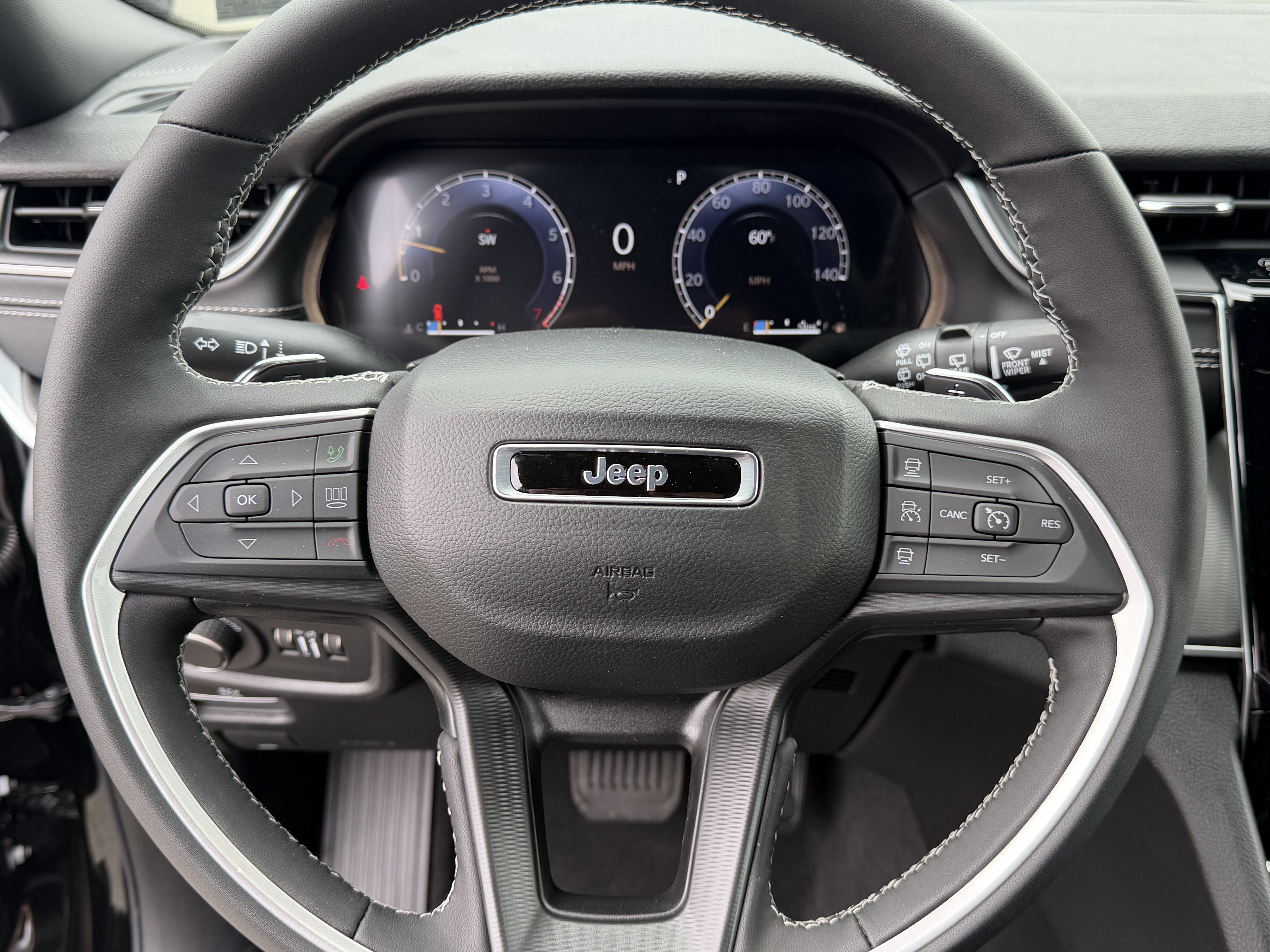 2026 Jeep Grand Cherokee GRAND CHEROKEE L LAREDO X 4X4