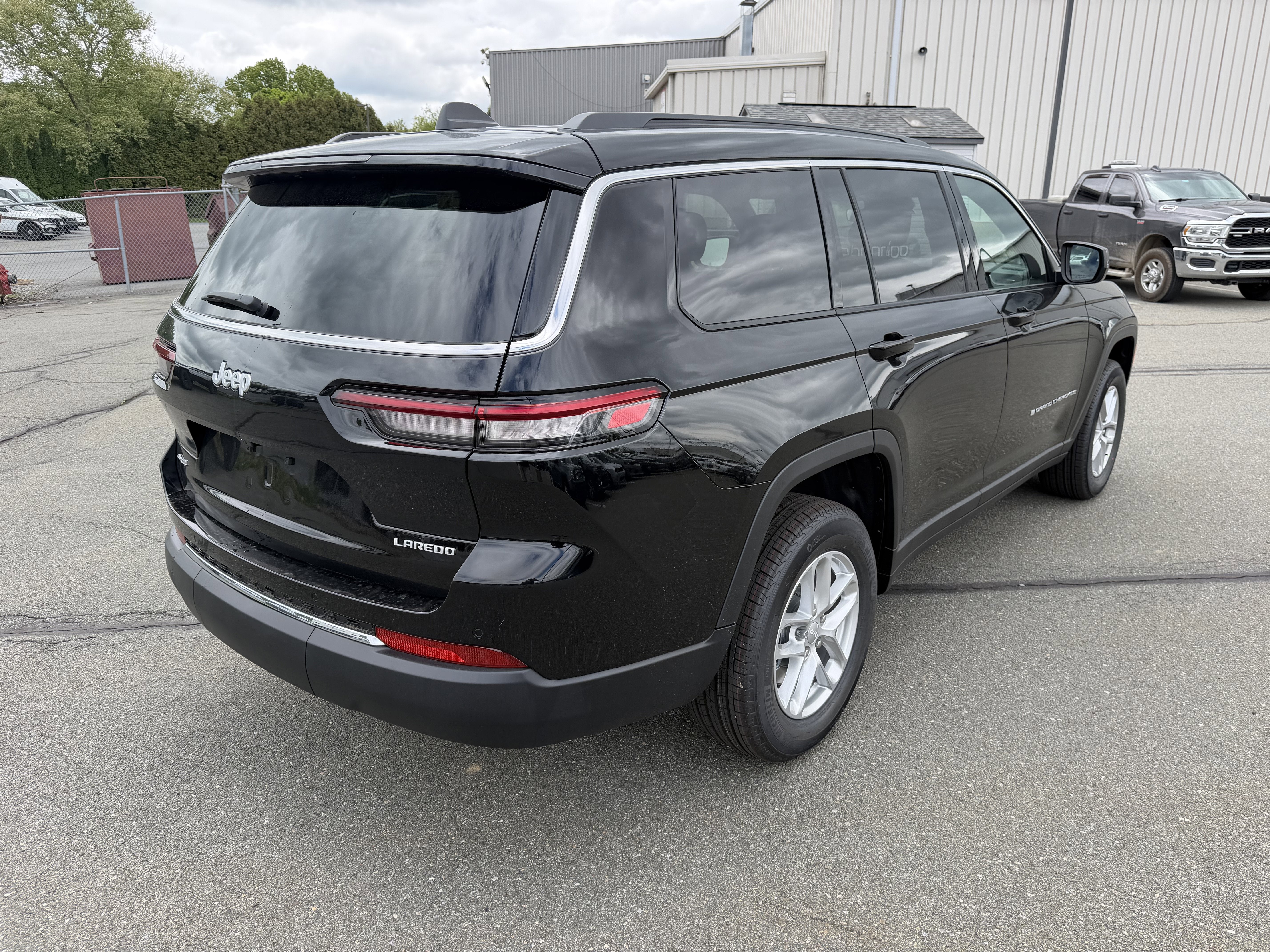 2026 Jeep Grand Cherokee GRAND CHEROKEE L LAREDO X 4X4