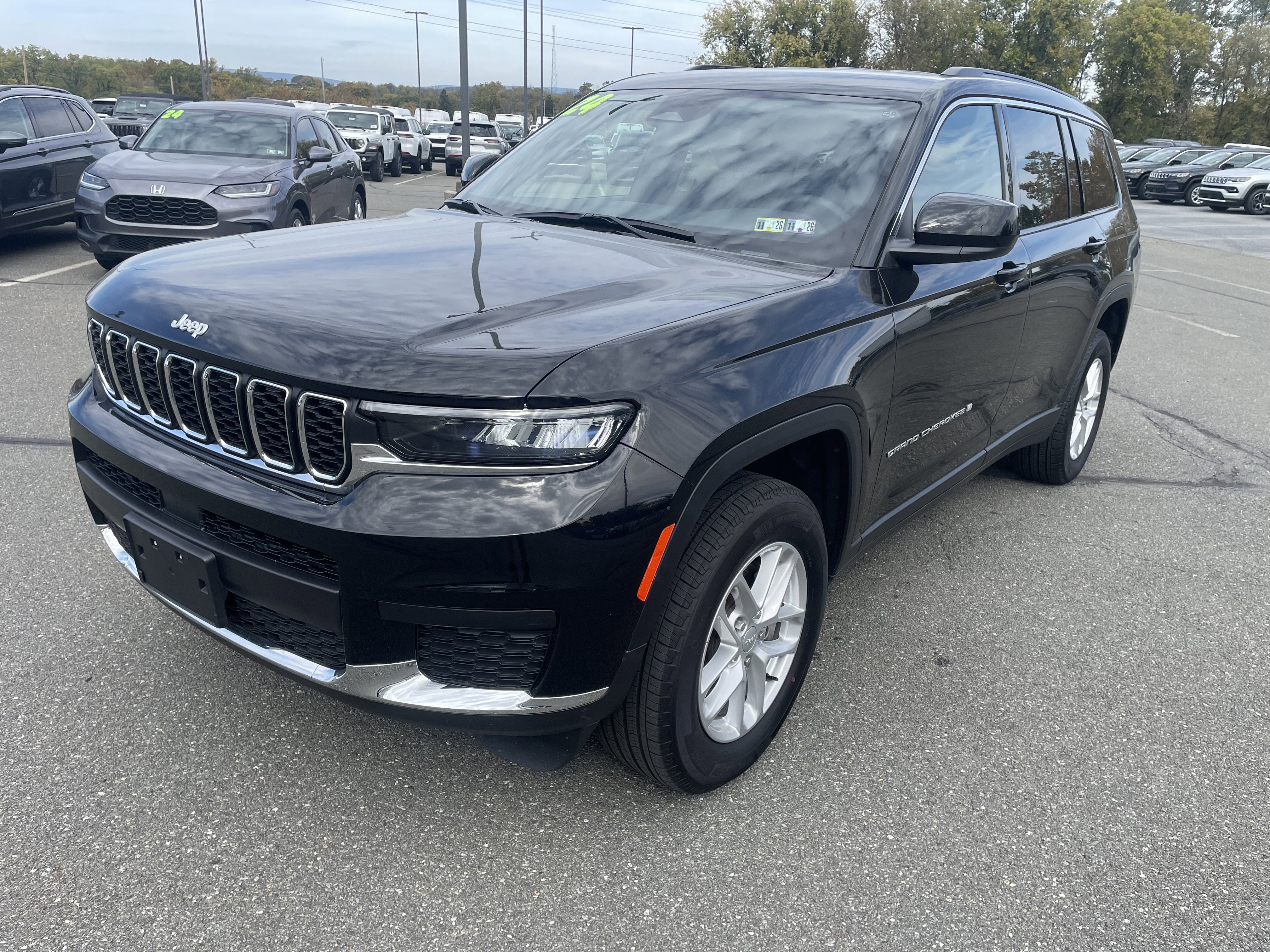 2024 Jeep Grand Cherokee L Laredo 4x4