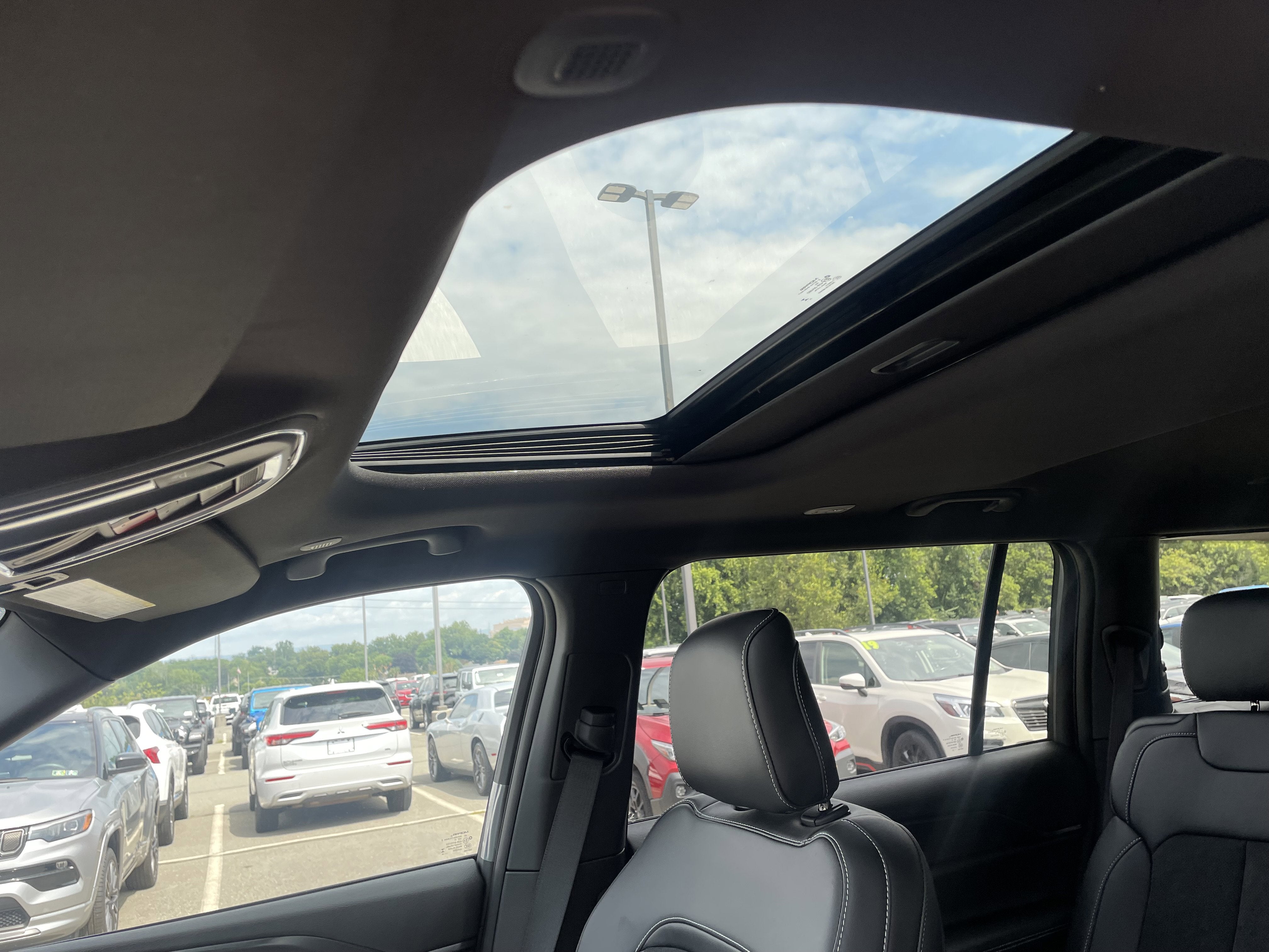 2025 Jeep Grand Cherokee GRAND CHEROKEE L ALTITUDE X 4X4