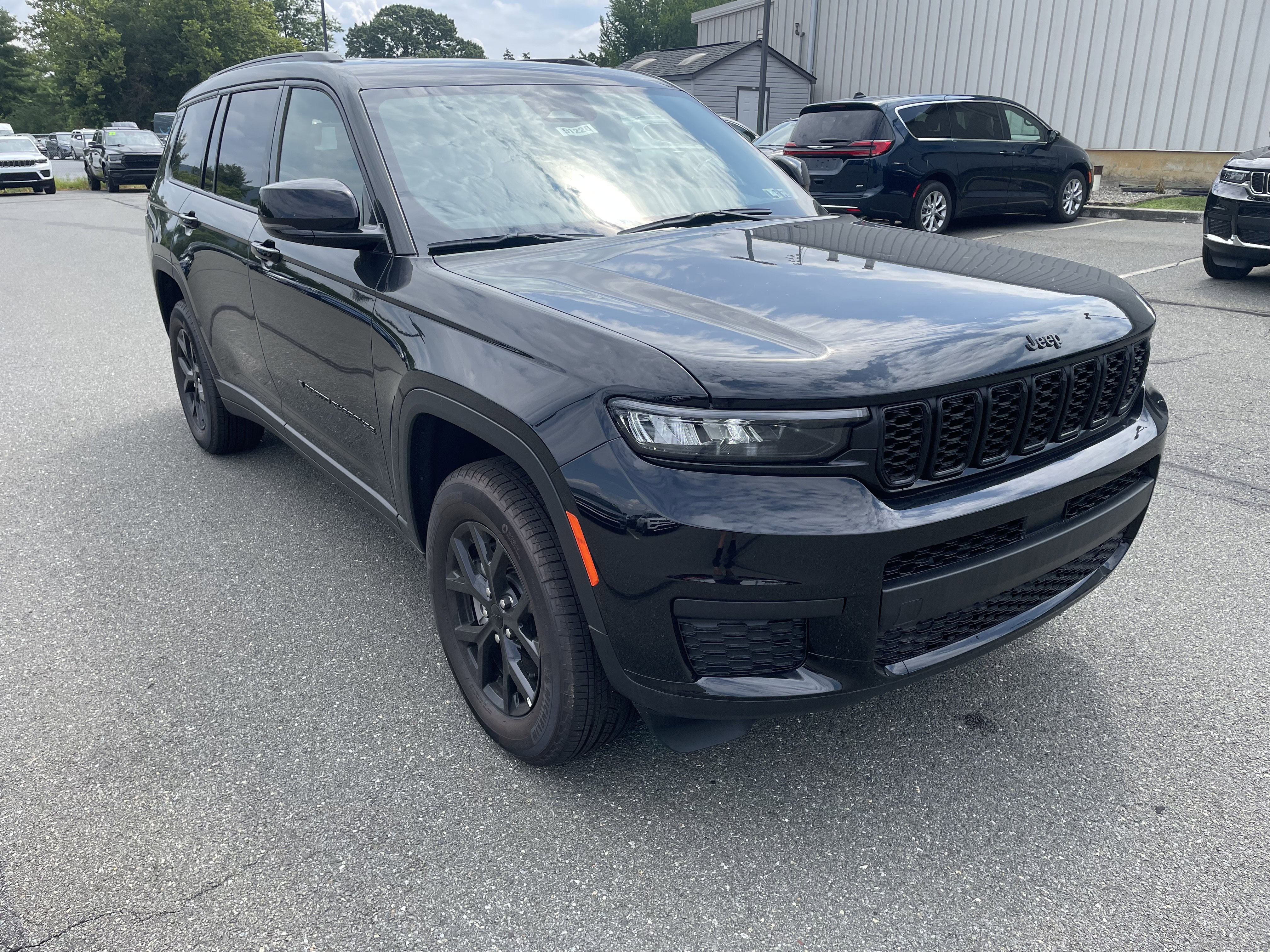 2025 Jeep Grand Cherokee GRAND CHEROKEE L ALTITUDE X 4X4