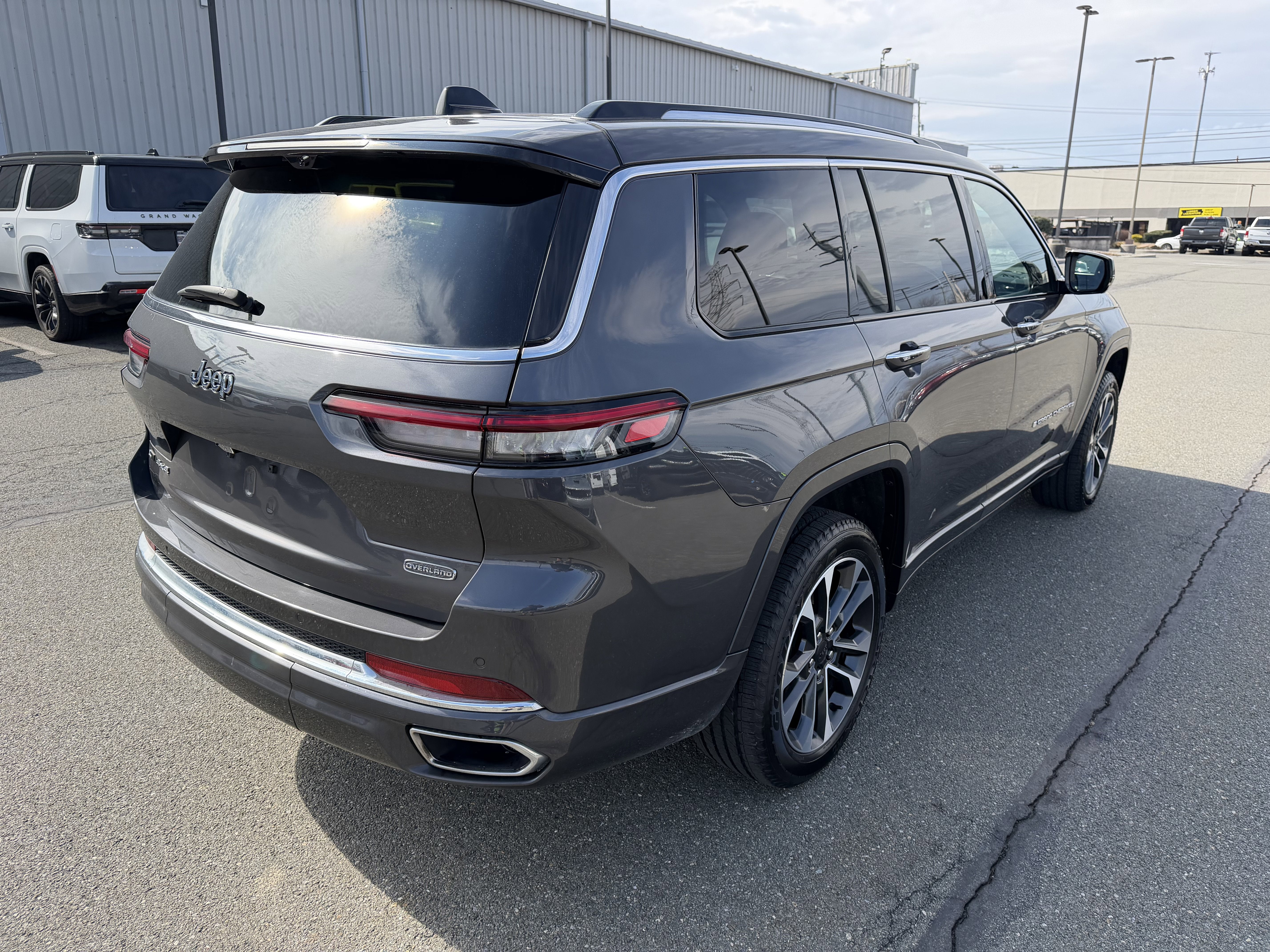 2023 Jeep Grand Cherokee L Overland 4x4