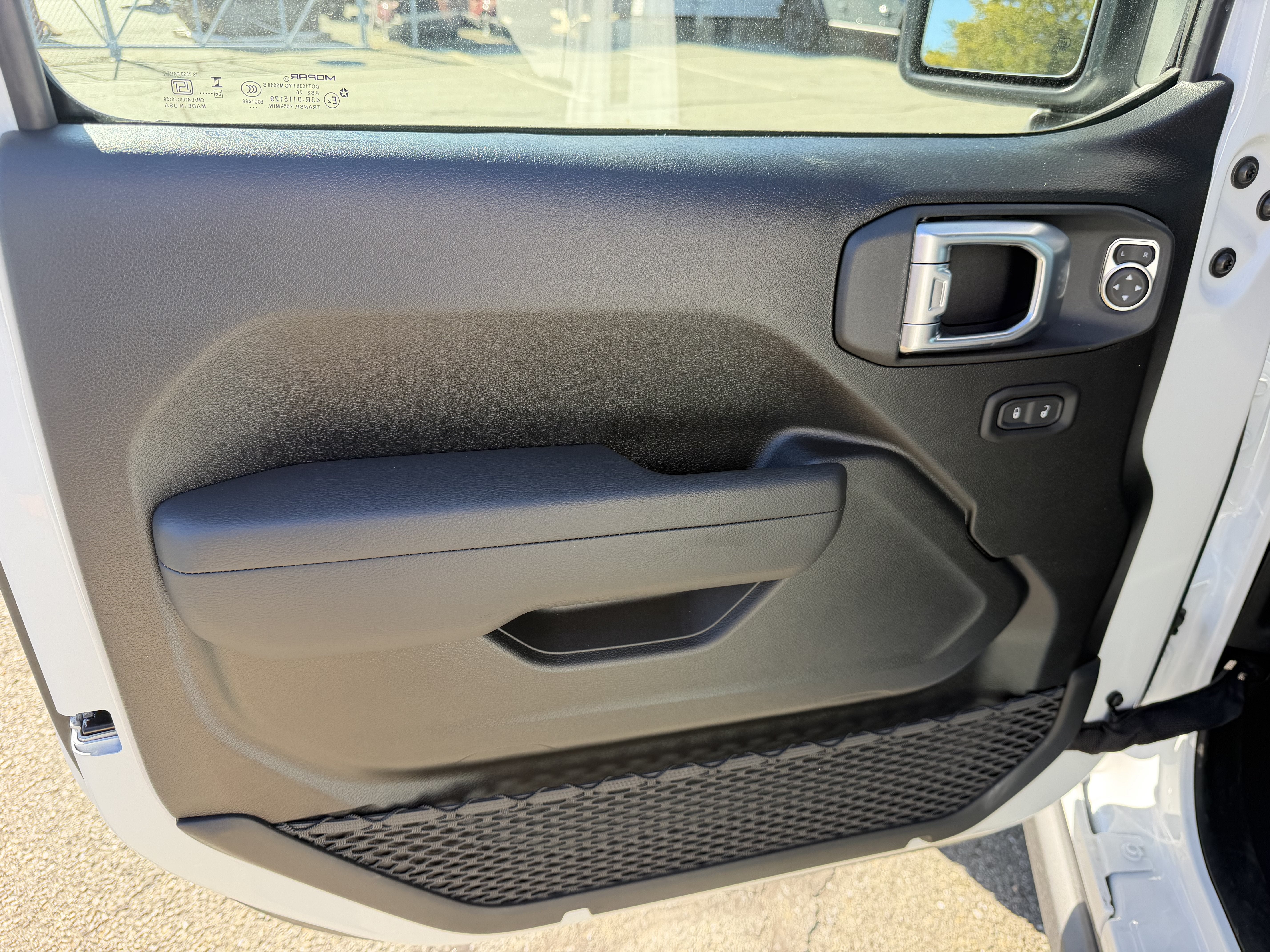 2027 Jeep Wrangler WRANGLER 4-DOOR RUBICON