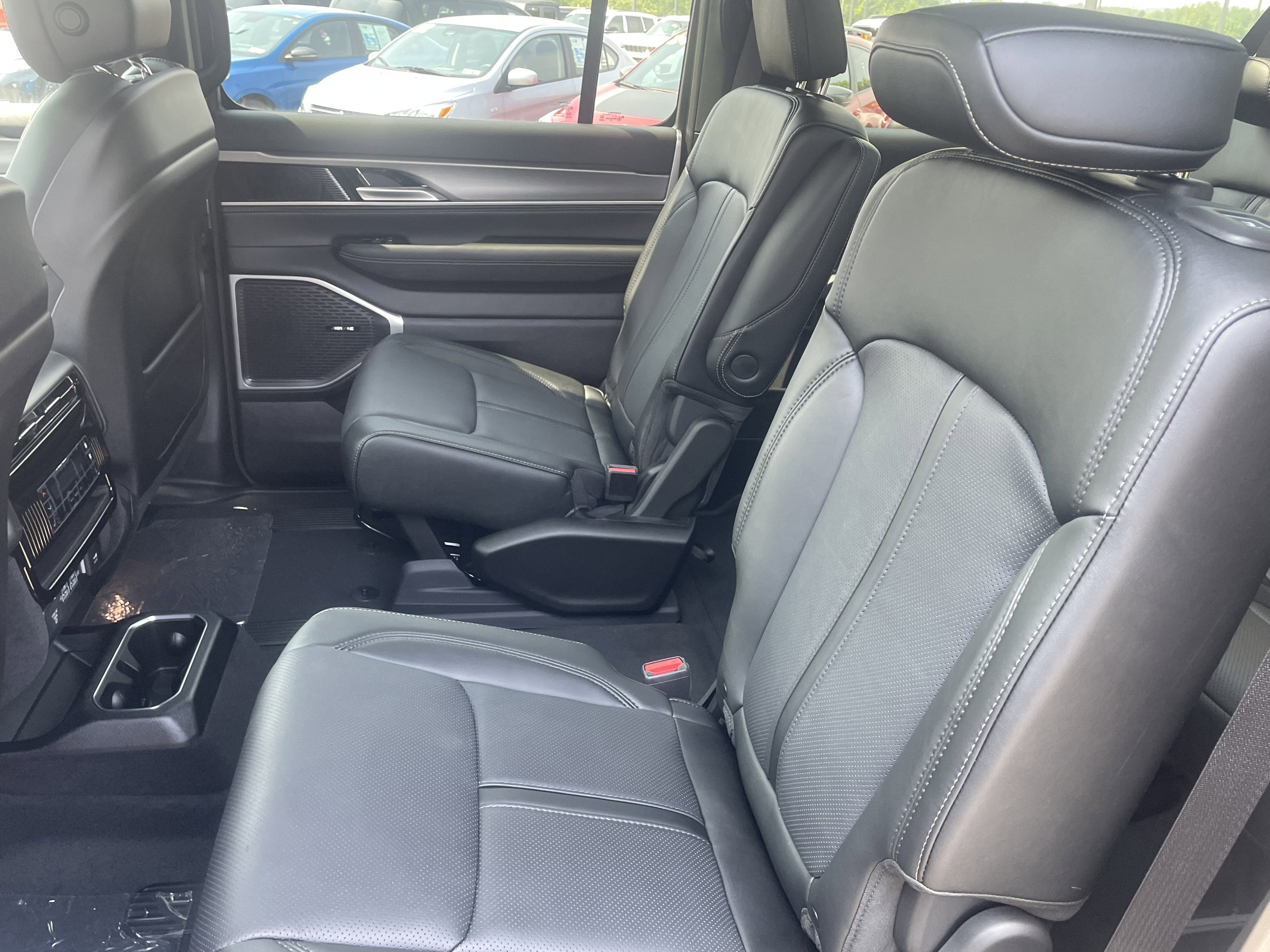 2025 Jeep Wagoneer WAGONEER L LIMITED 4X4