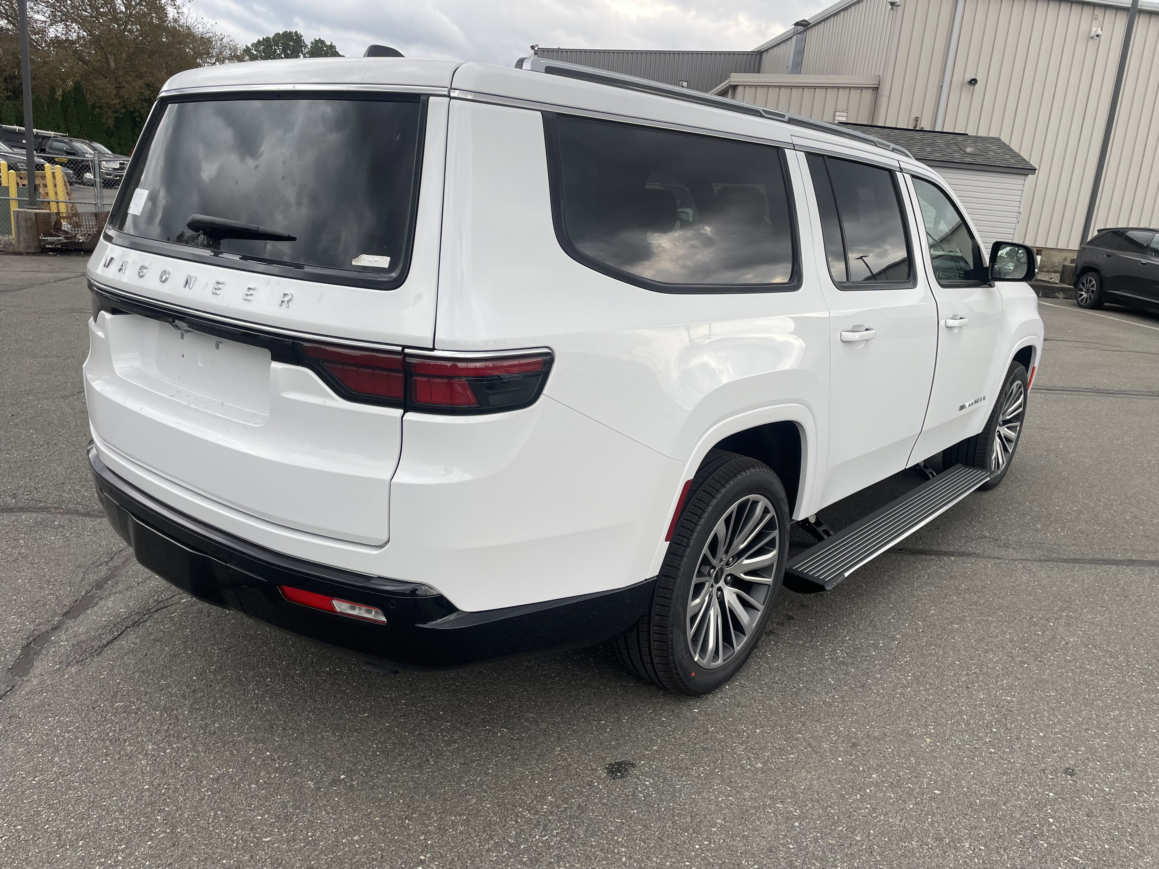 2025 Jeep Wagoneer WAGONEER L LIMITED 4X4