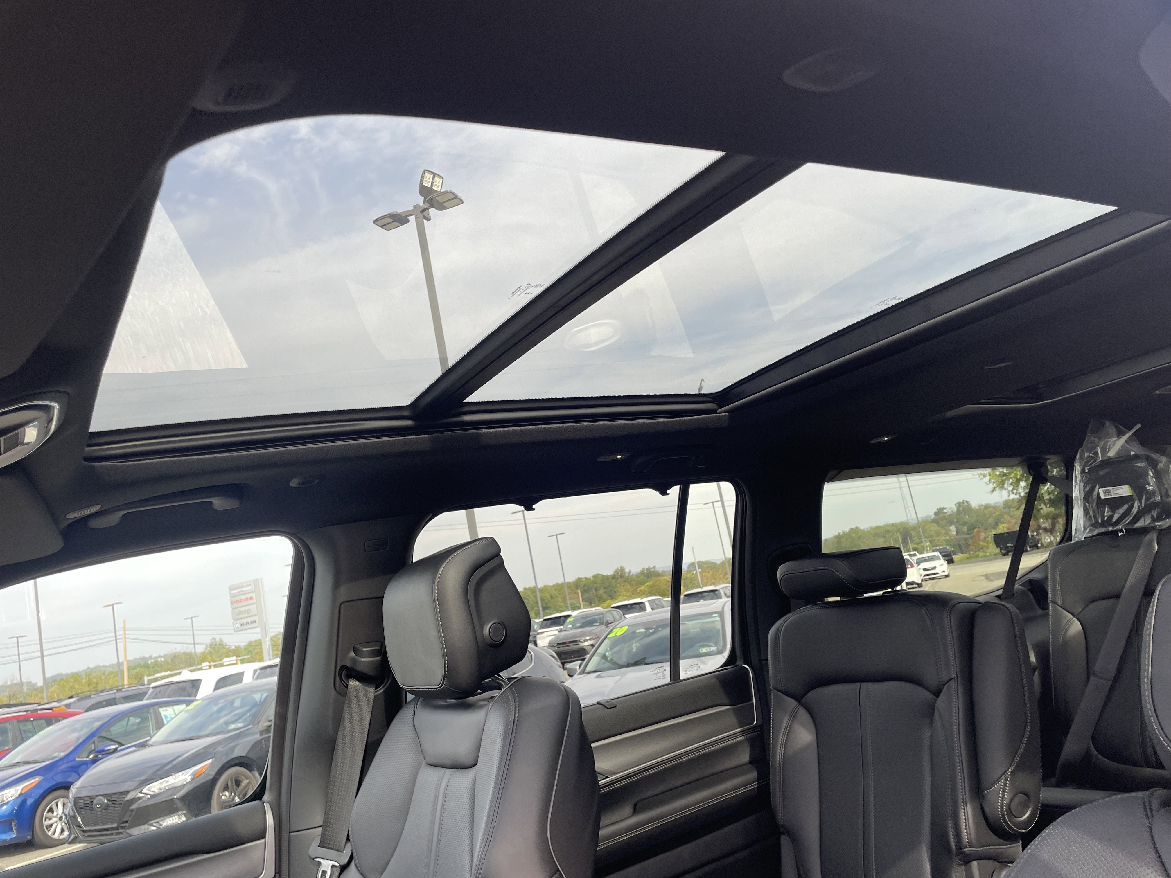 2025 Jeep Wagoneer WAGONEER L SUPER 4X4