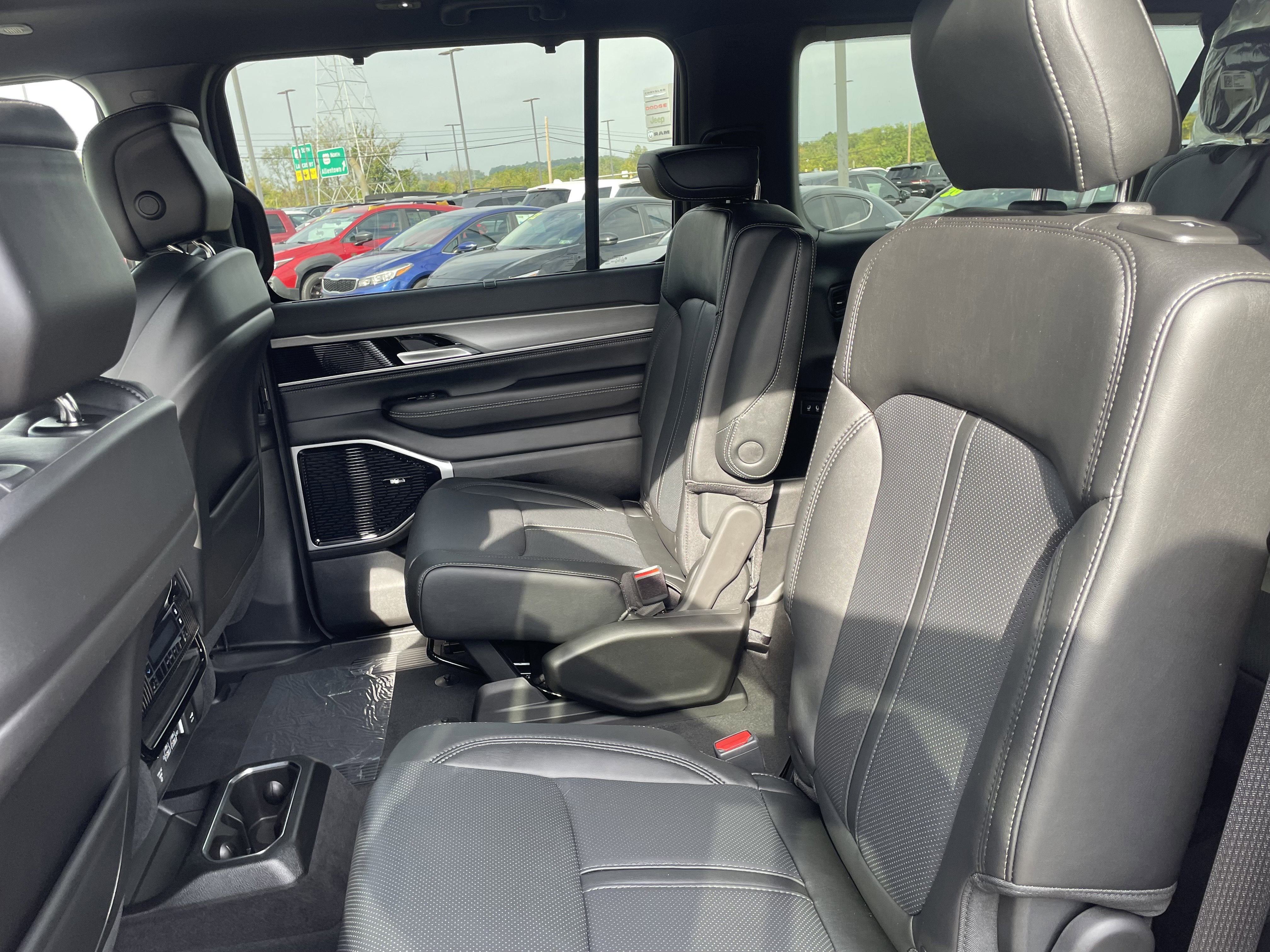 2025 Jeep Wagoneer WAGONEER L SUPER 4X4