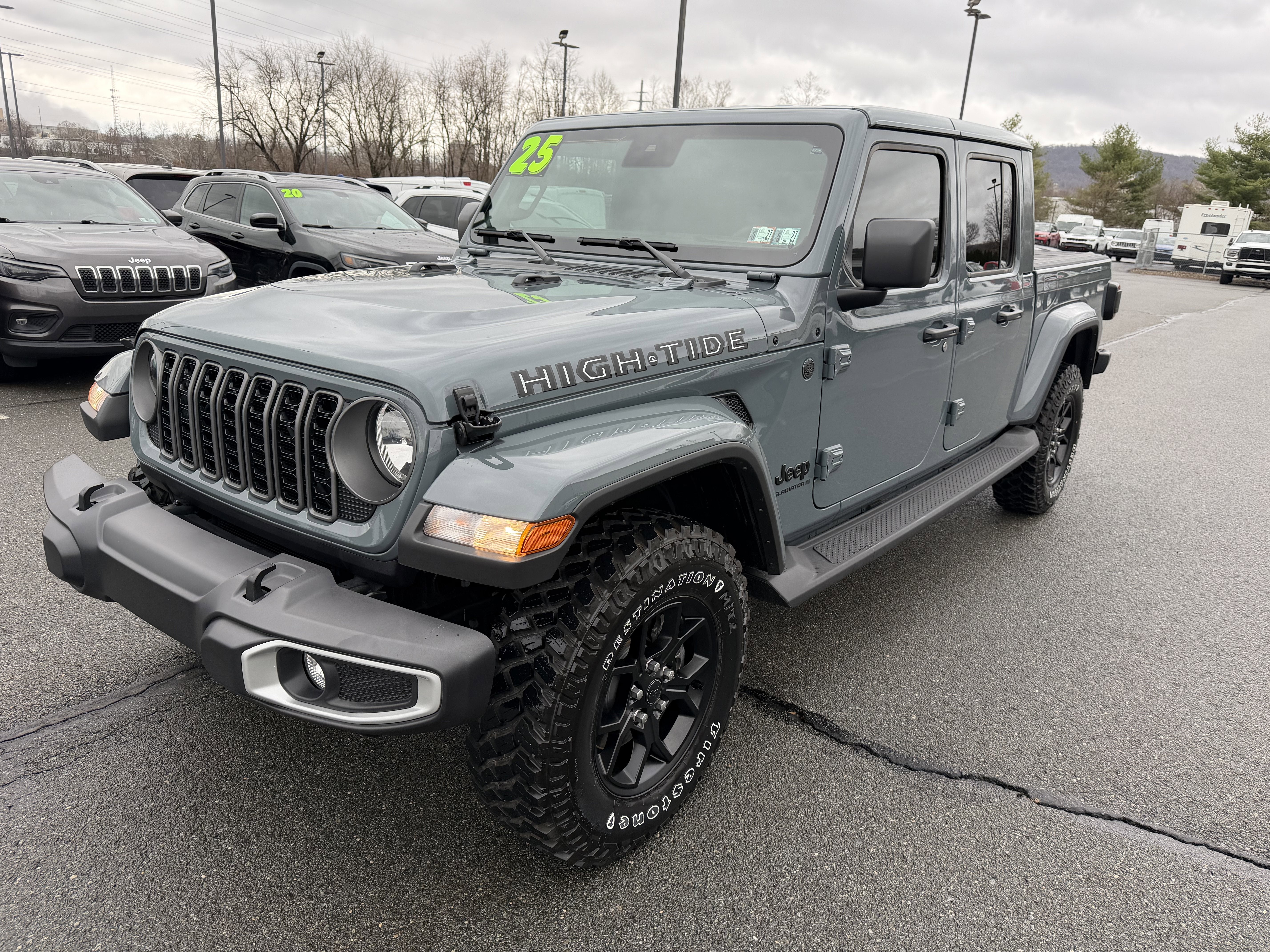 2025 Jeep Gladiator High Tide