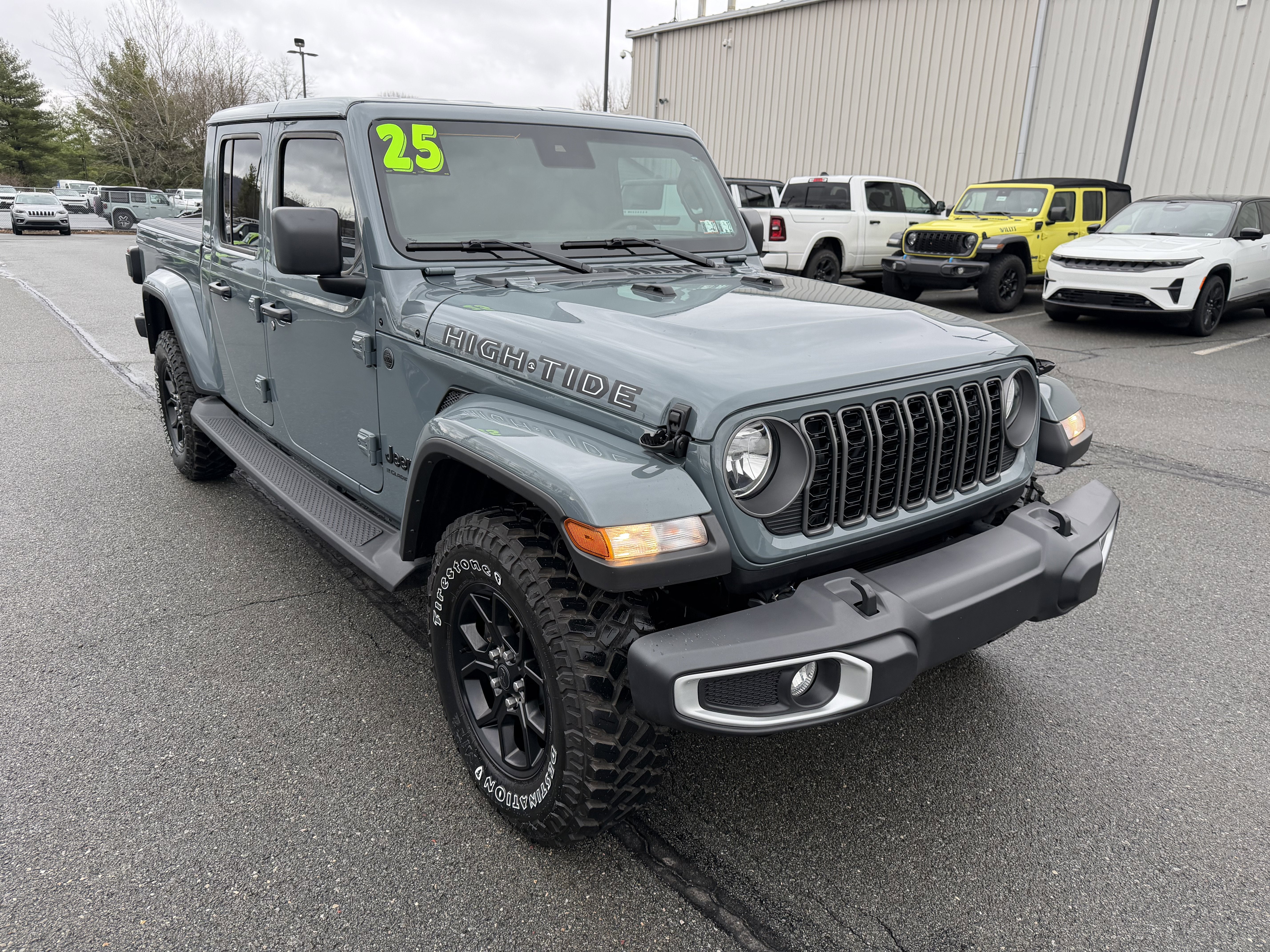2025 Jeep Gladiator High Tide