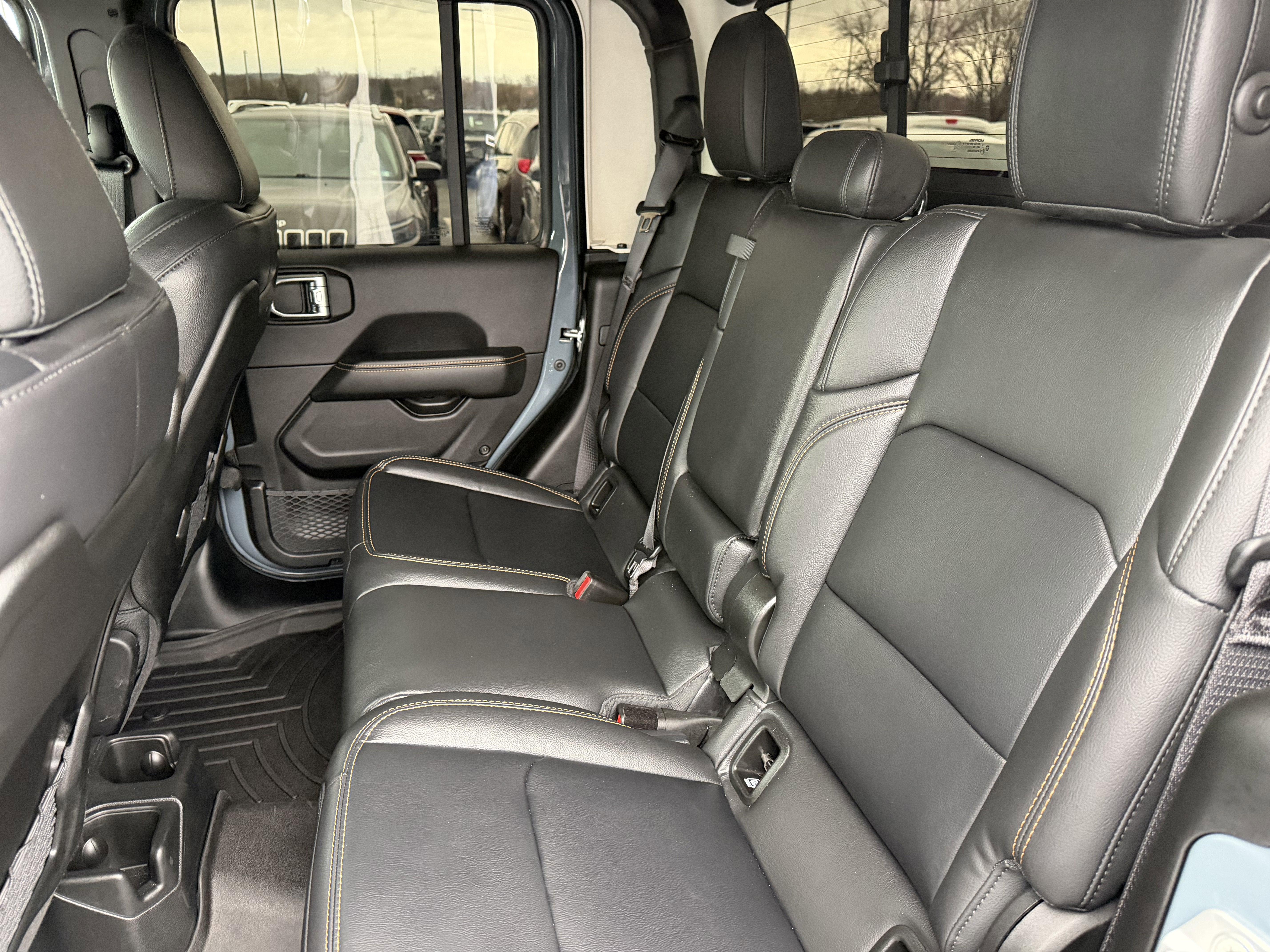 2025 Jeep Gladiator High Tide