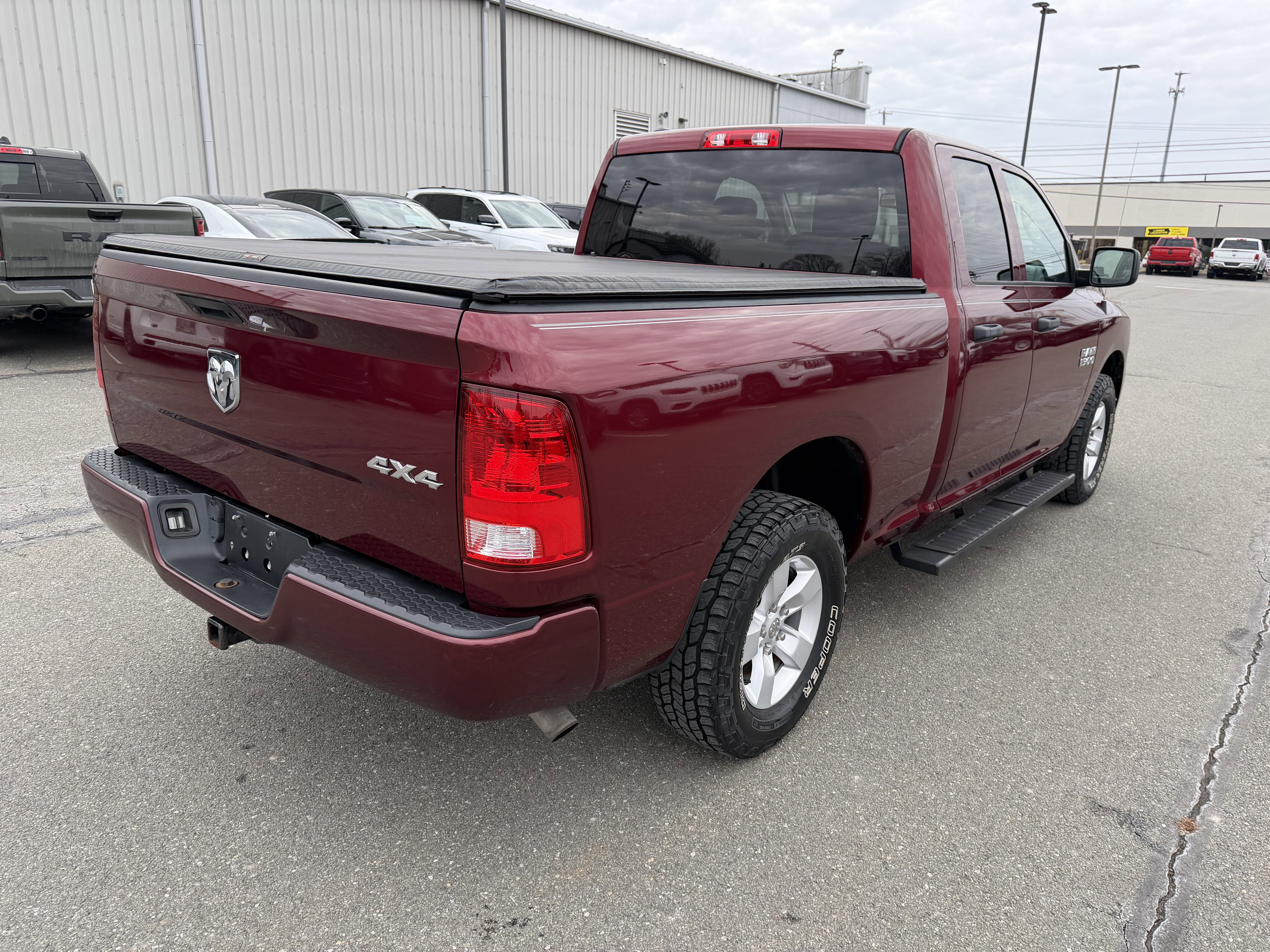 2018 RAM 1500 Express Quad Cab 4x4 6'4' Box