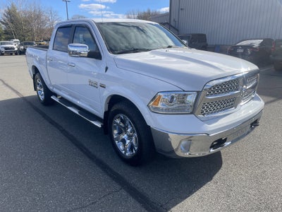 2017 RAM 1500 Laramie Crew Cab 4x4 5'7' Box