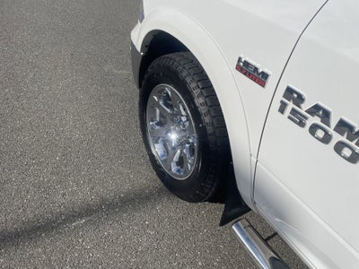 2017 RAM 1500 Laramie Crew Cab 4x4 5'7' Box